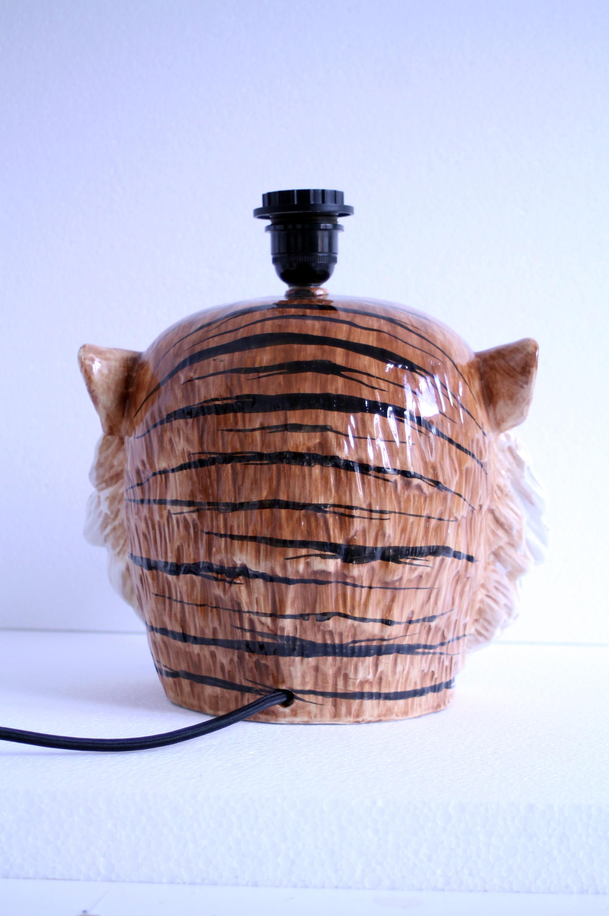 Italian mid-century ceramic tiger sculpture lampshade (32x26x31cm) Super rare! For Sale 5