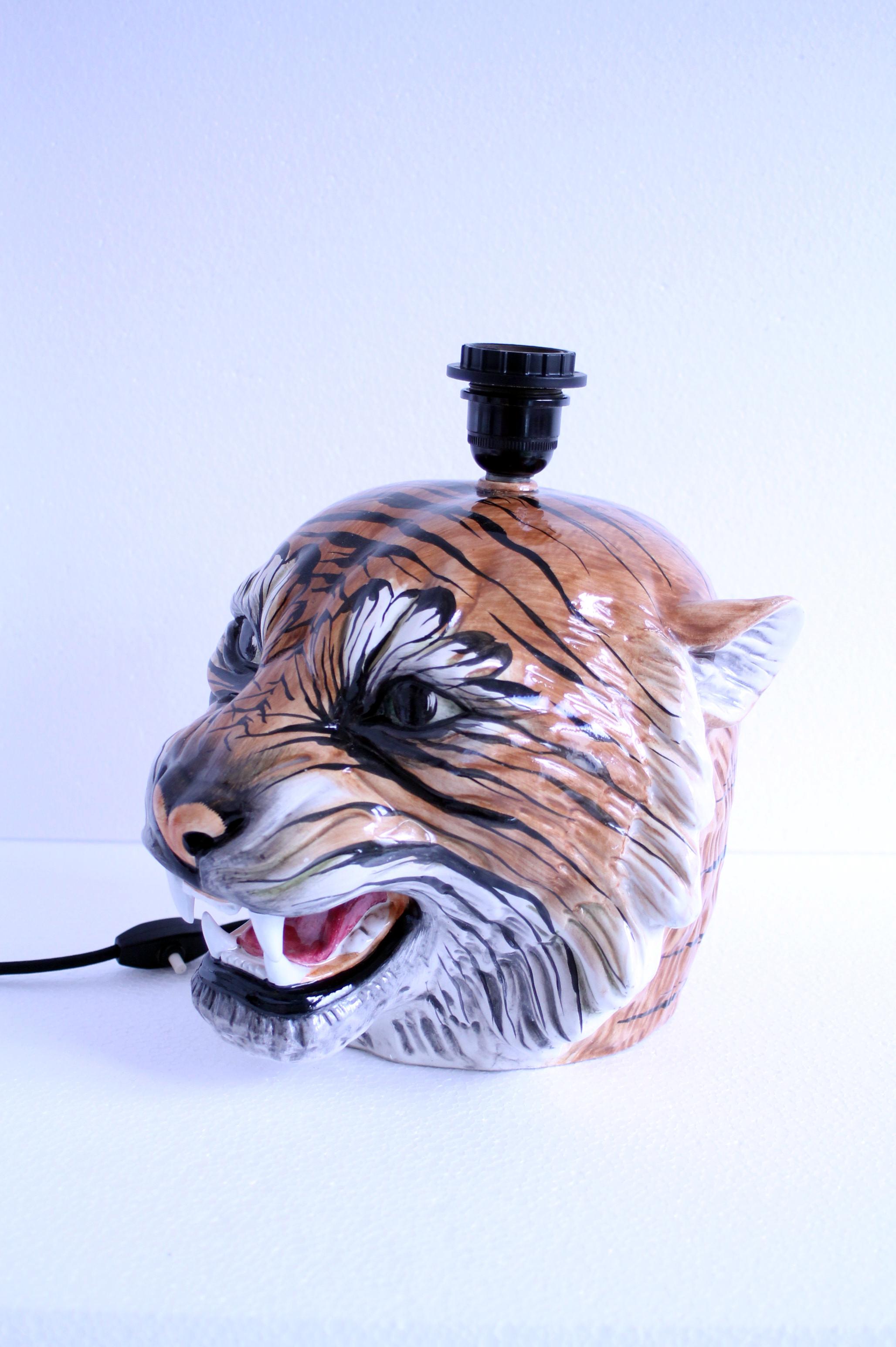 Italian mid-century ceramic tiger sculpture lampshade (32x26x31cm) Super rare! For Sale 7