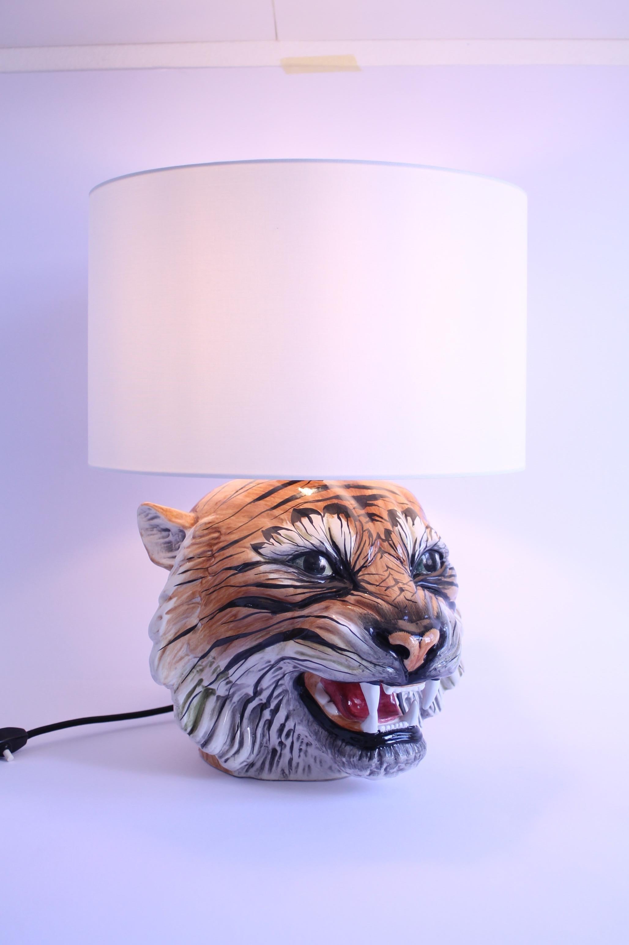 Italian mid-century ceramic tiger sculpture lampshade (32x26x31cm) Super rare! For Sale 8