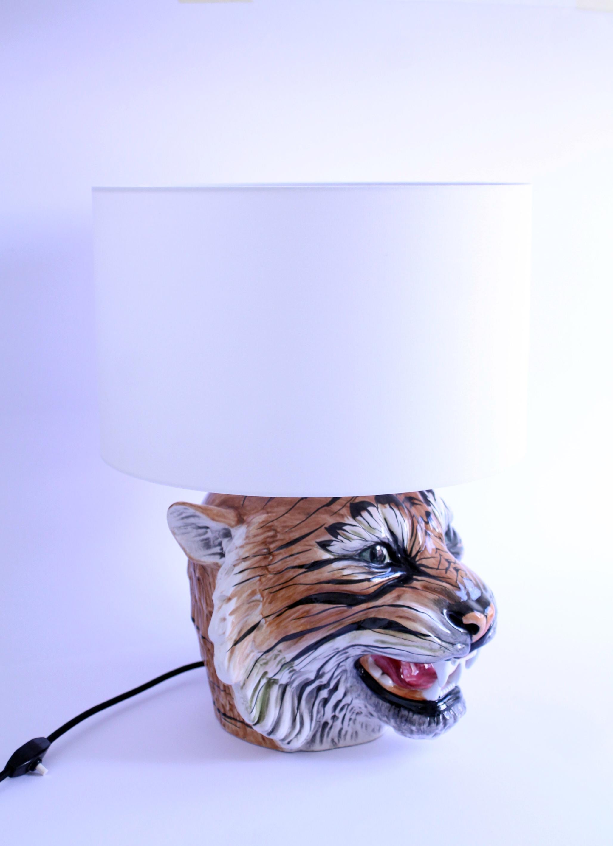 Italian mid-century ceramic tiger sculpture lampshade (32x26x31cm) Super rare! For Sale 10