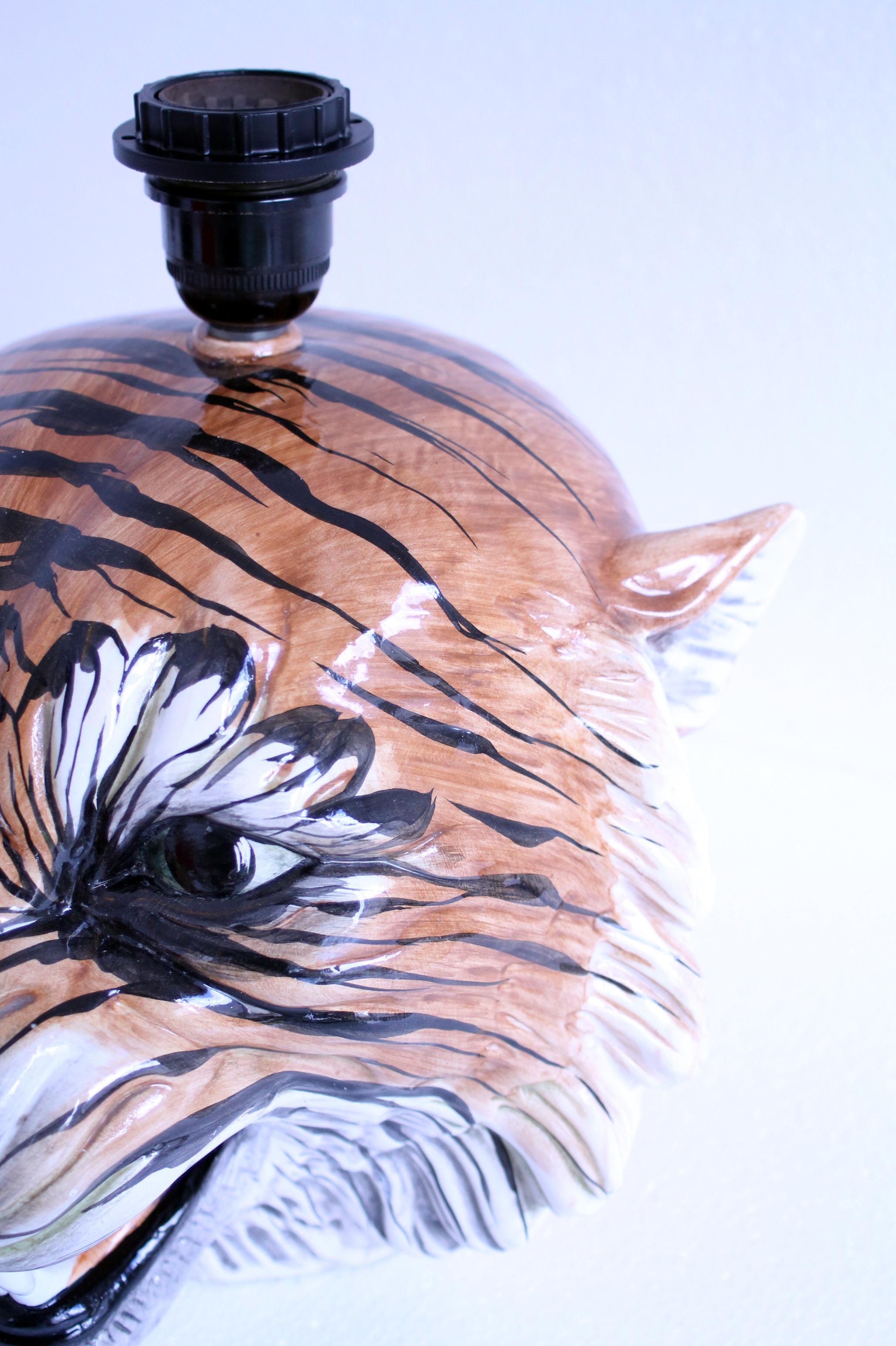 Ceramic Italian mid-century ceramic tiger sculpture lampshade (32x26x31cm) Super rare! For Sale