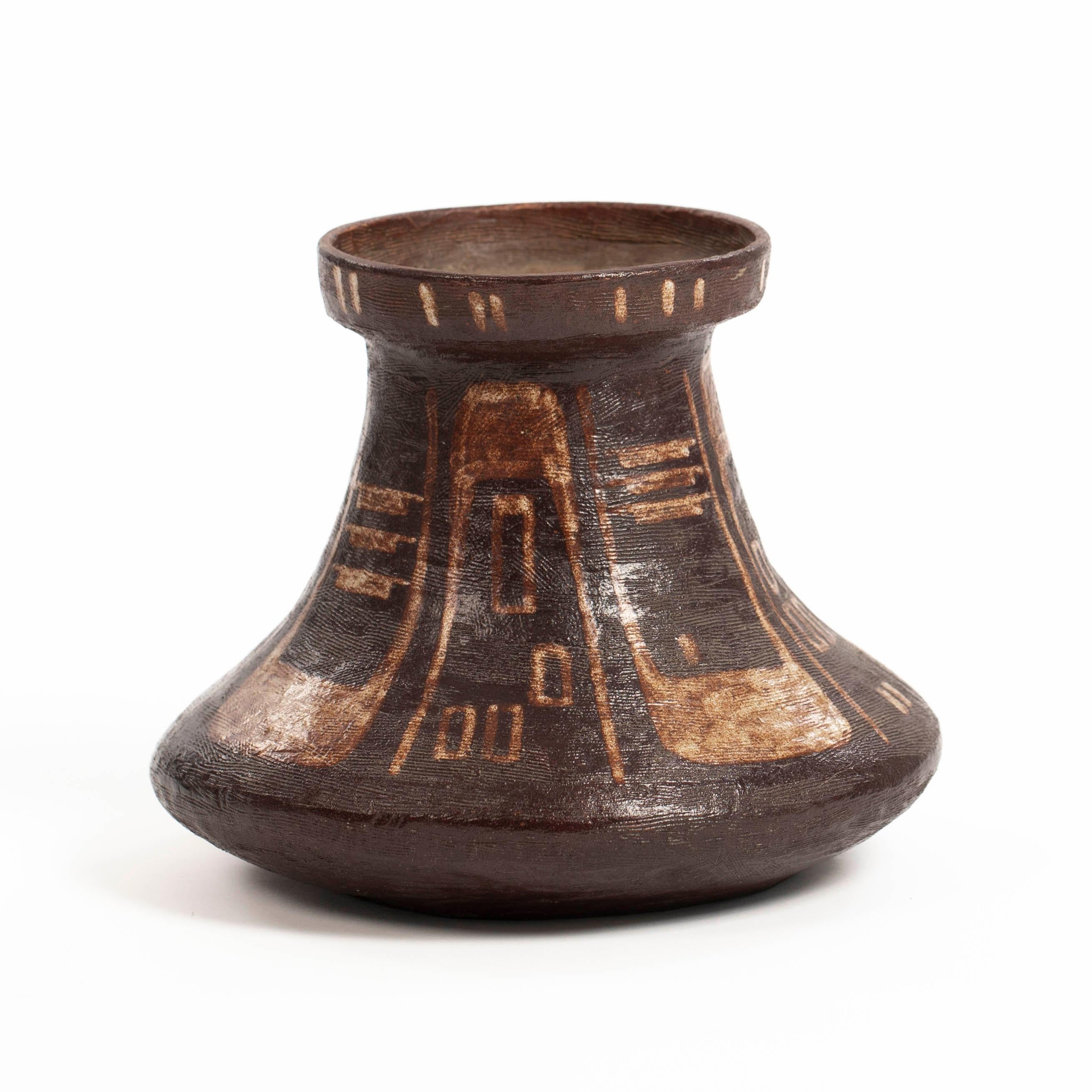 Metà XX secolo Vaso italiano di metà secolo in ceramica in stile etrusco di Mariano Pieroni 1950s in vendita