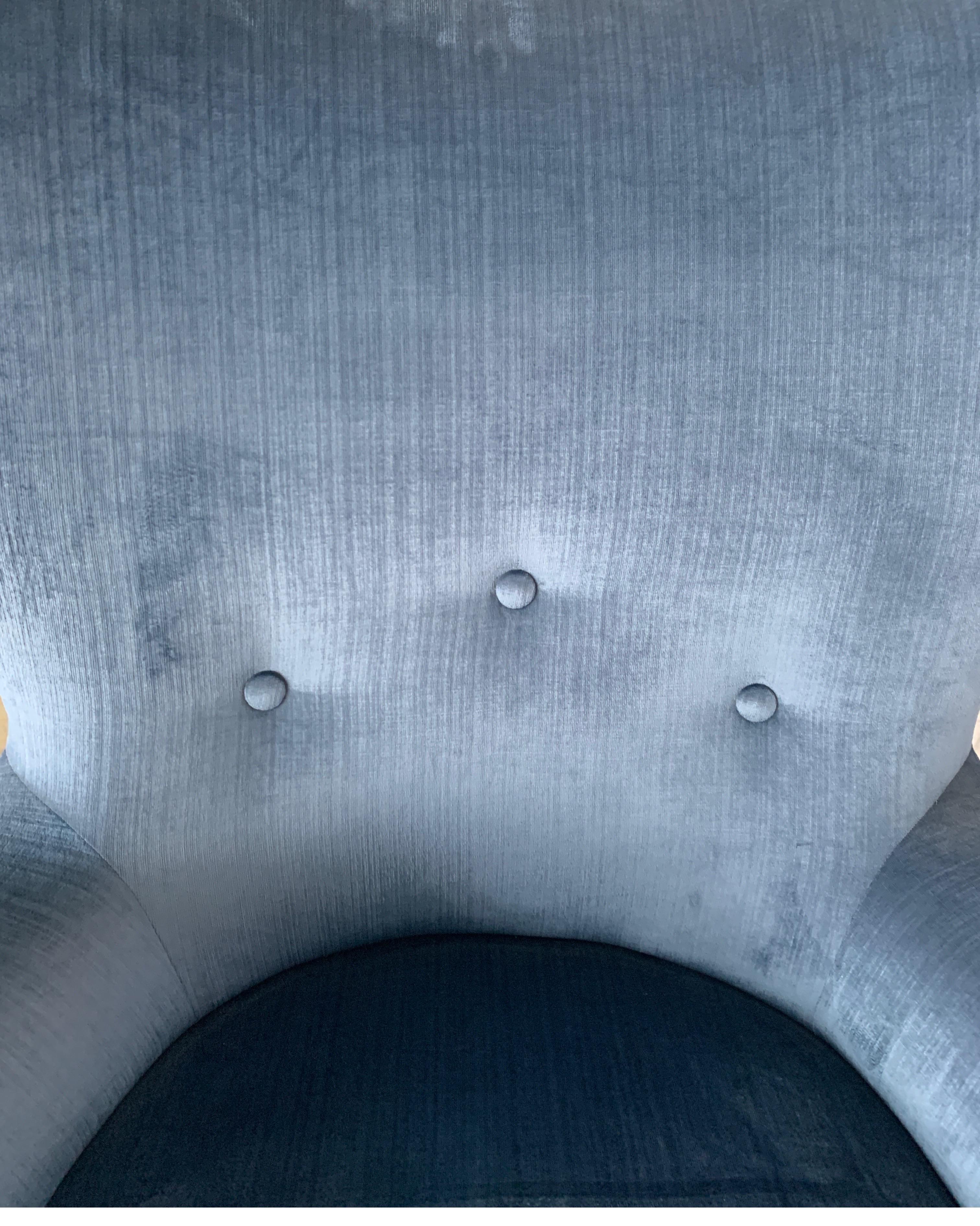 Italian Midcentury Chair with Blue Velvet Upholstery 3