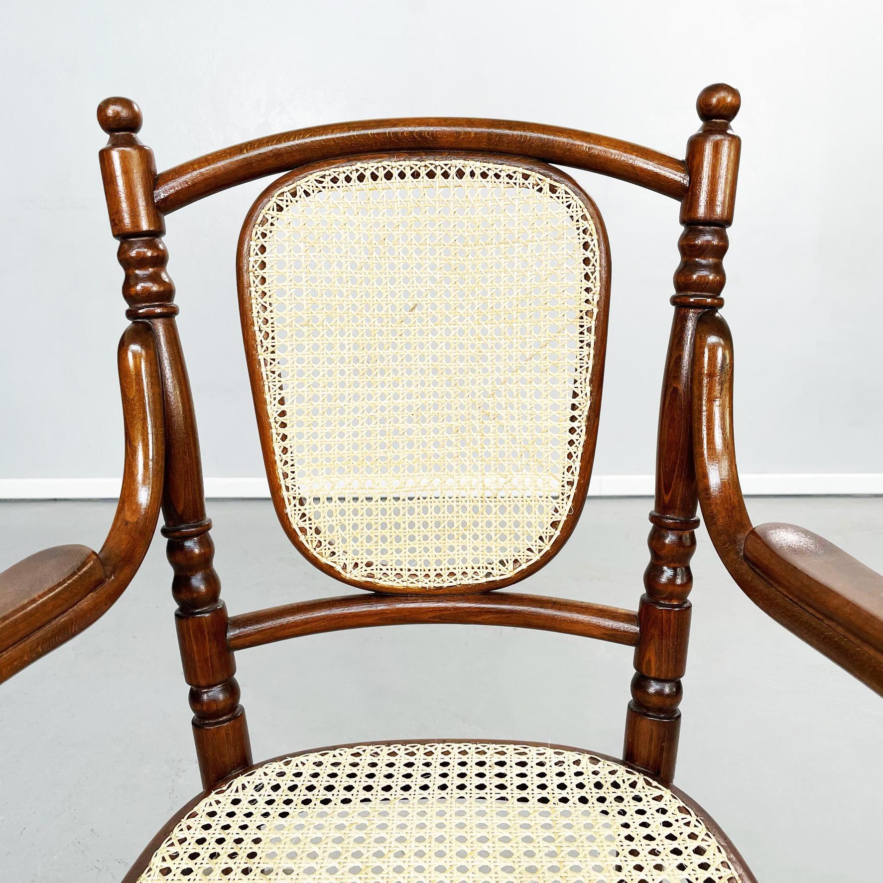 Austrian Chairs with Straw and Wood by Thonet, 1900s For Sale 1