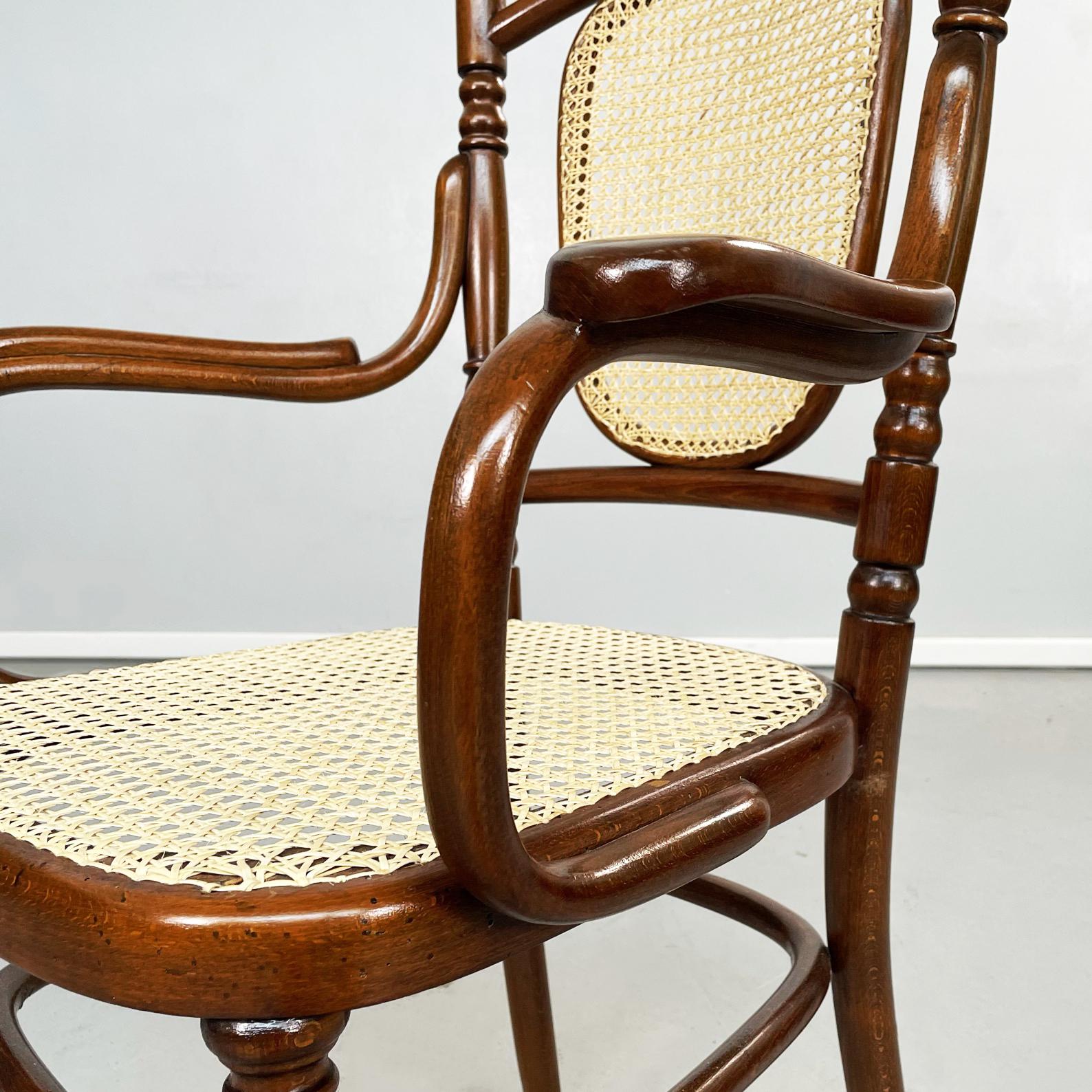 Austrian Chairs with Straw and Wood by Thonet, 1900s For Sale 4