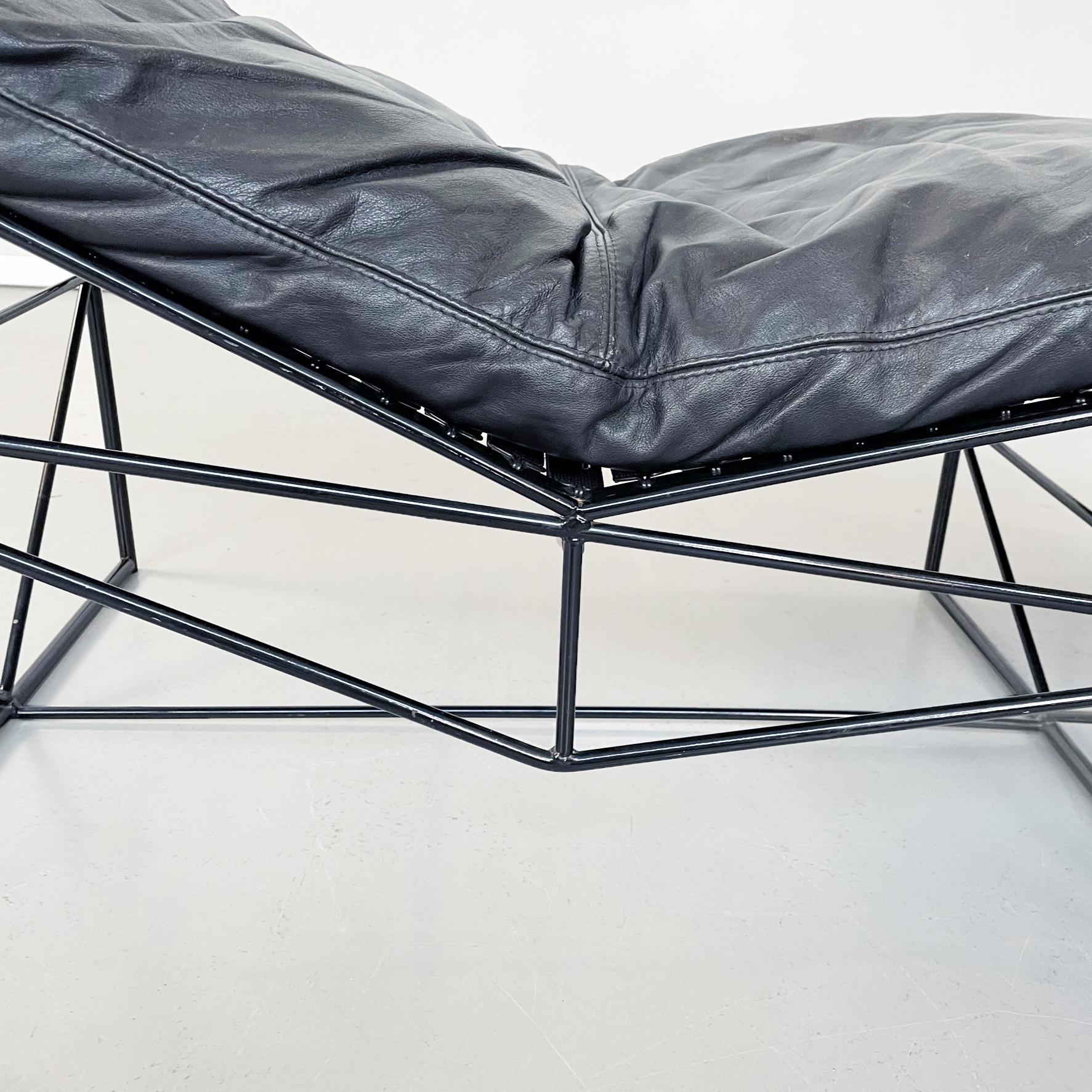 Italian Mid-Century Chaise Lounge by Paolo Passerini for Uvet Dimensione, 1980s 2