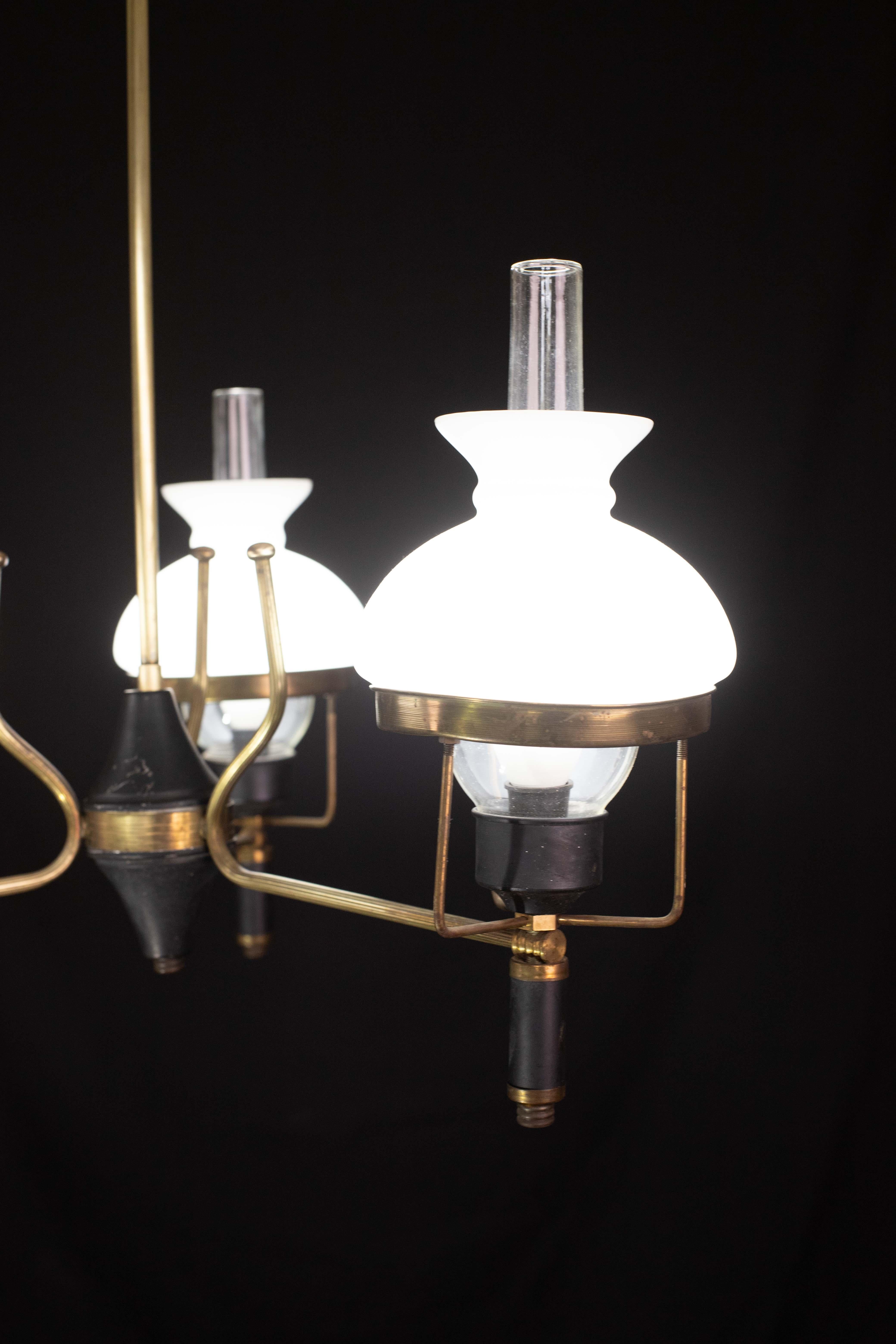 Italienischer Mid-Century-Kronleuchter von Stilnovo, 1960er Jahre im Angebot 2
