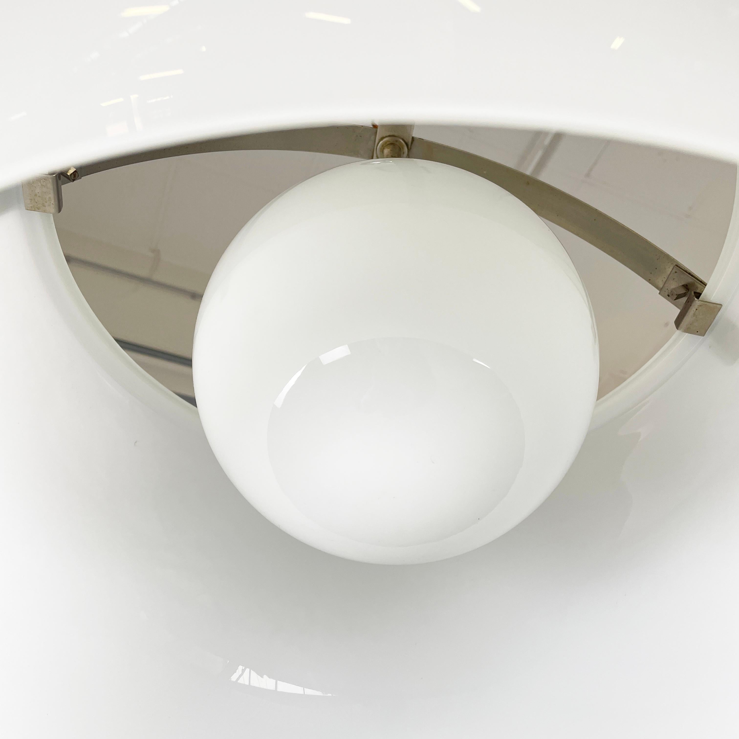 Italian mid-century Chandelier Omega by Vico Magistretti for Artemide, 1960s in vendita 1