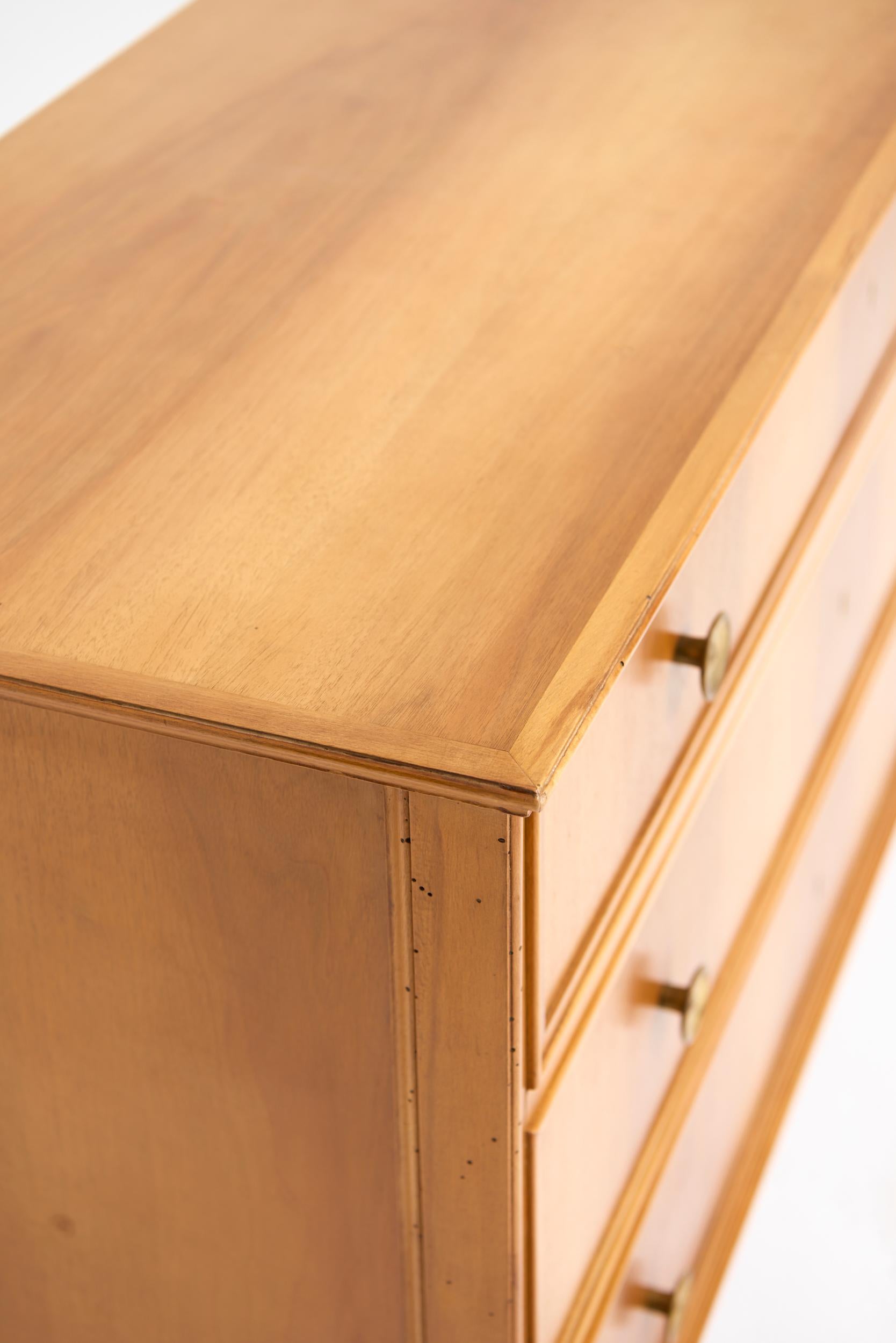 Italian Mid-Century Chest of Drawers For Sale 7