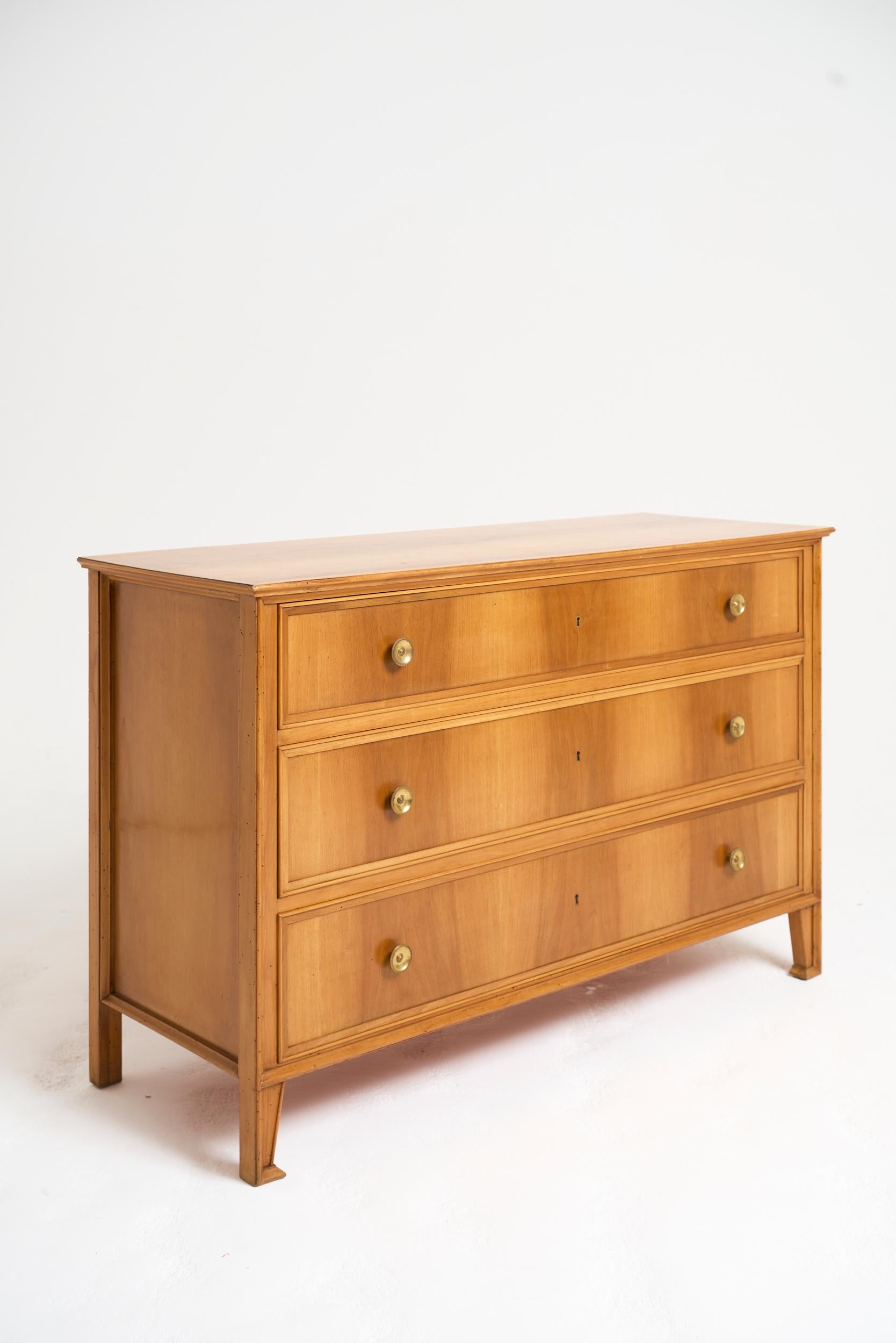 Mid-Century Modern Italian Mid-Century Chest of Drawers For Sale