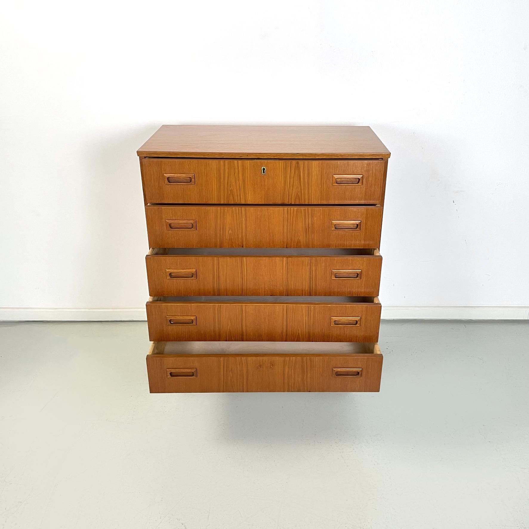 Mid-20th Century Italian Midcentury Chest of Drawers in Wood, 1960s