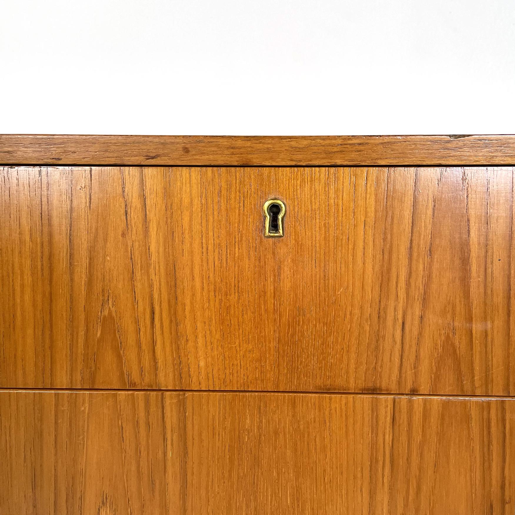 Italian Midcentury Chest of Drawers in Wood, 1960s 3