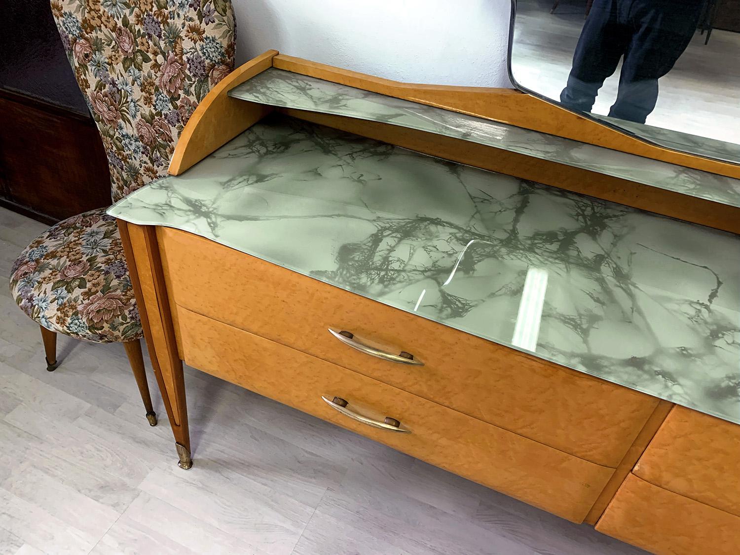 Italian Mid-Century Chest of Drawers with Mirror Gio Ponti Style, 1950's For Sale 2