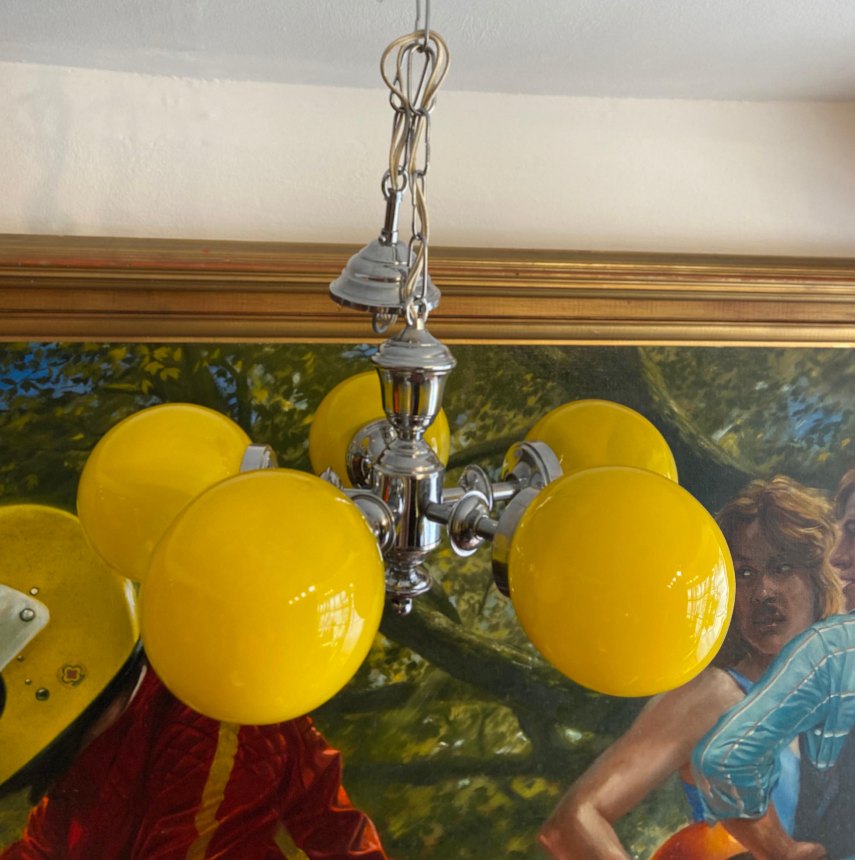 Italian Mid Century Chrome Finish Yellow Pendant Hanging Light/Chandelier In Good Condition For Sale In Tetbury, GB
