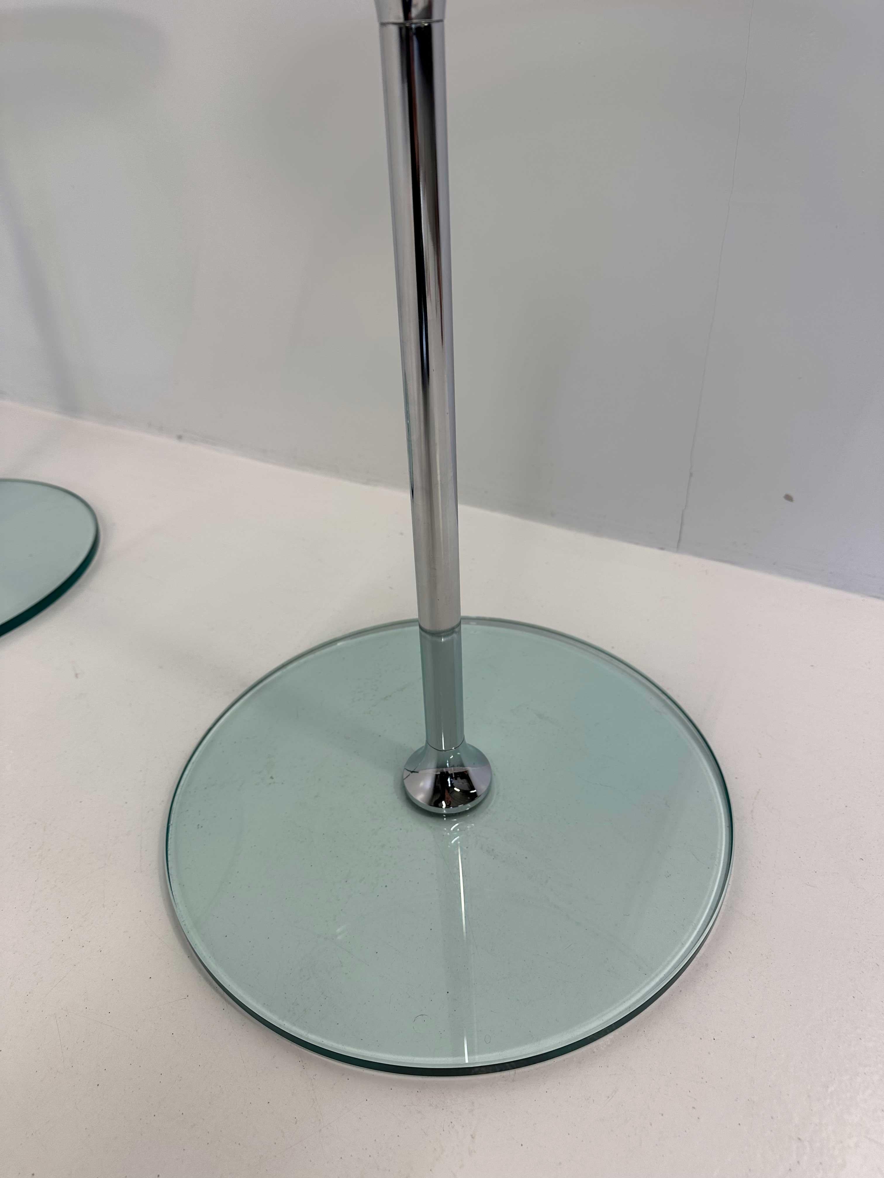 Italienischer Mid Century Couchtisch aus verchromtem Metall und Glas, 1970er Jahre im Angebot 1