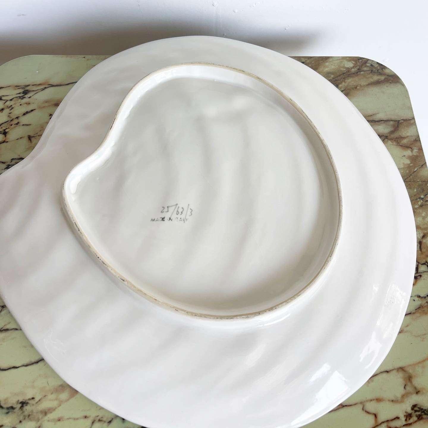 Italian Mid Century Clam Shell Platter, 1963 In Good Condition For Sale In Delray Beach, FL