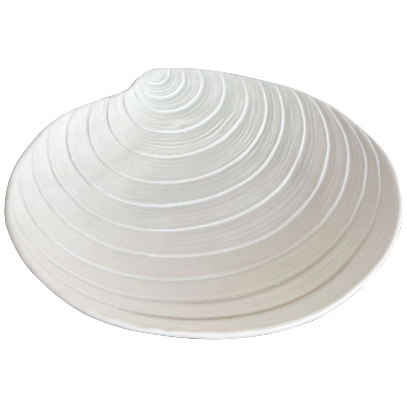 Plat en coquille de palourde italien du milieu du siècle, 1963 en vente
