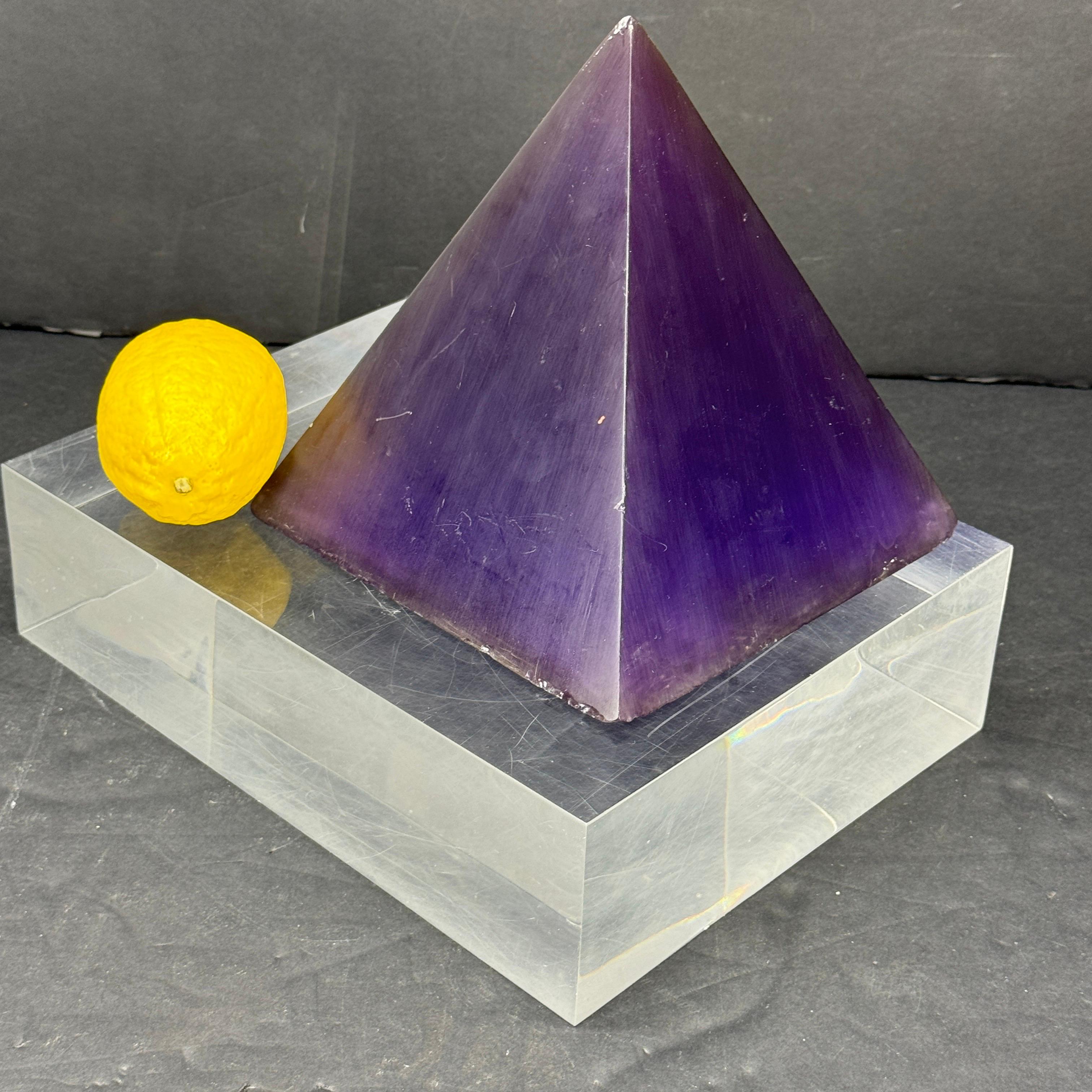 Italian Mid-Century Cobalt Blue Obelisk Lucite Fragment, circa 1960's In Good Condition For Sale In Haddonfield, NJ