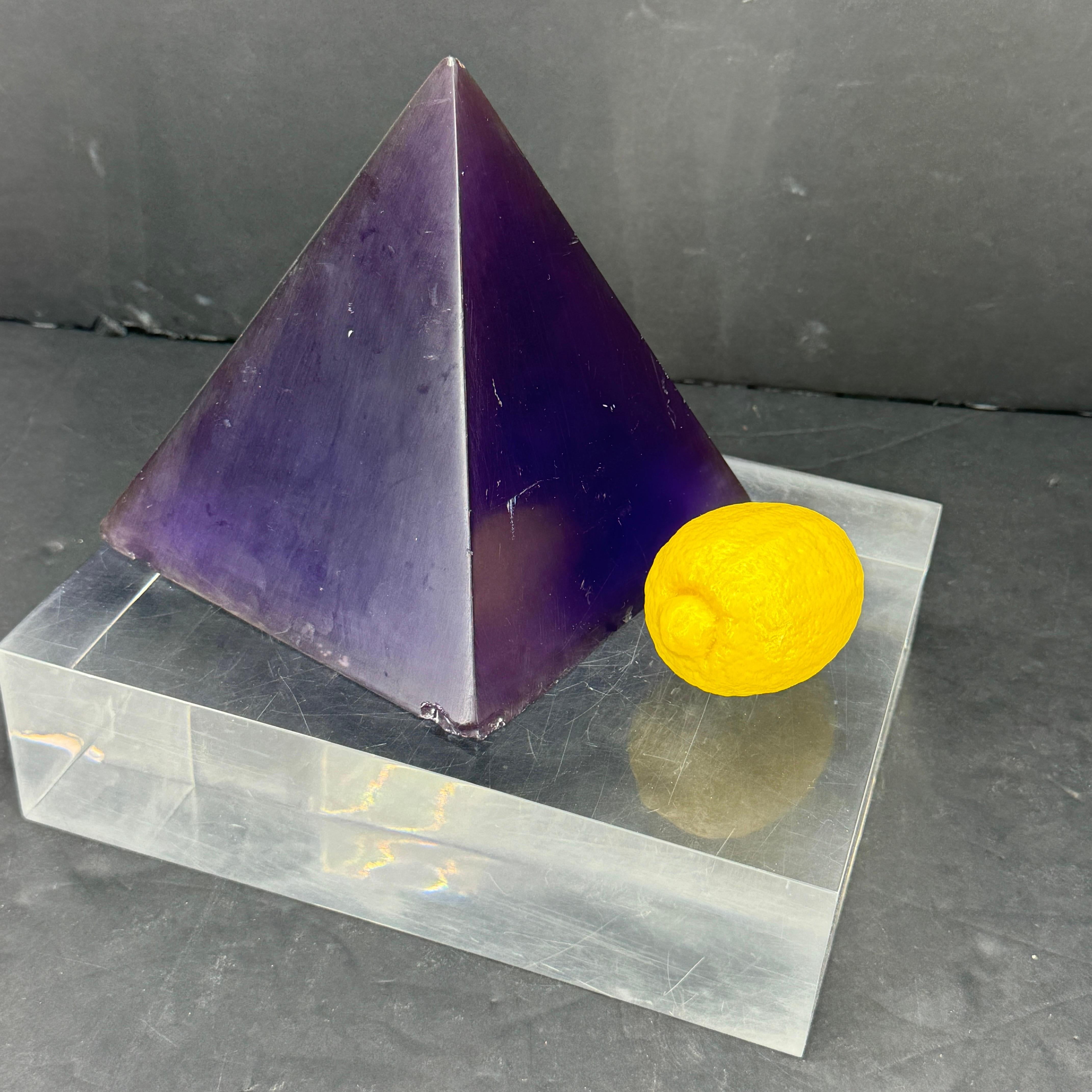 Italian Mid-Century Cobalt Blue Obelisk Lucite Fragment, circa 1960's For Sale 3