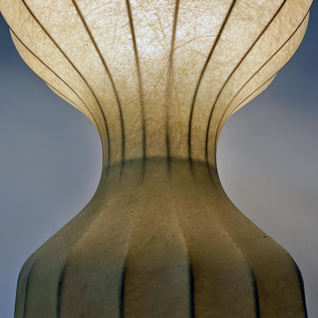 Métal Lampe de table italienne Gatto en forme de cocon du milieu du siècle dernier par Castiglioni Brothers, Flos, années 1960 en vente