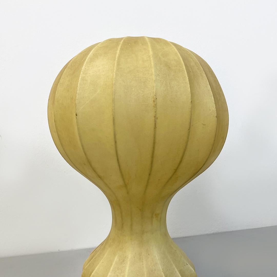 Lampe de table italienne Gatto en forme de cocon du milieu du siècle dernier par Castiglioni Brothers, Flos, années 1960 en vente 2