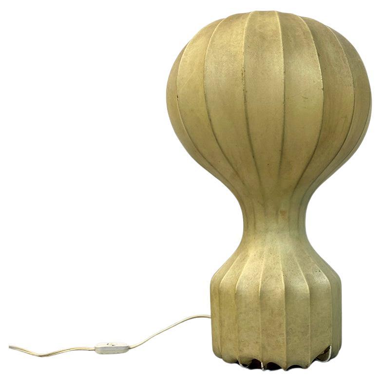 Lampe de table italienne Gatto en forme de cocon du milieu du siècle dernier par Castiglioni Brothers, Flos, années 1960 en vente