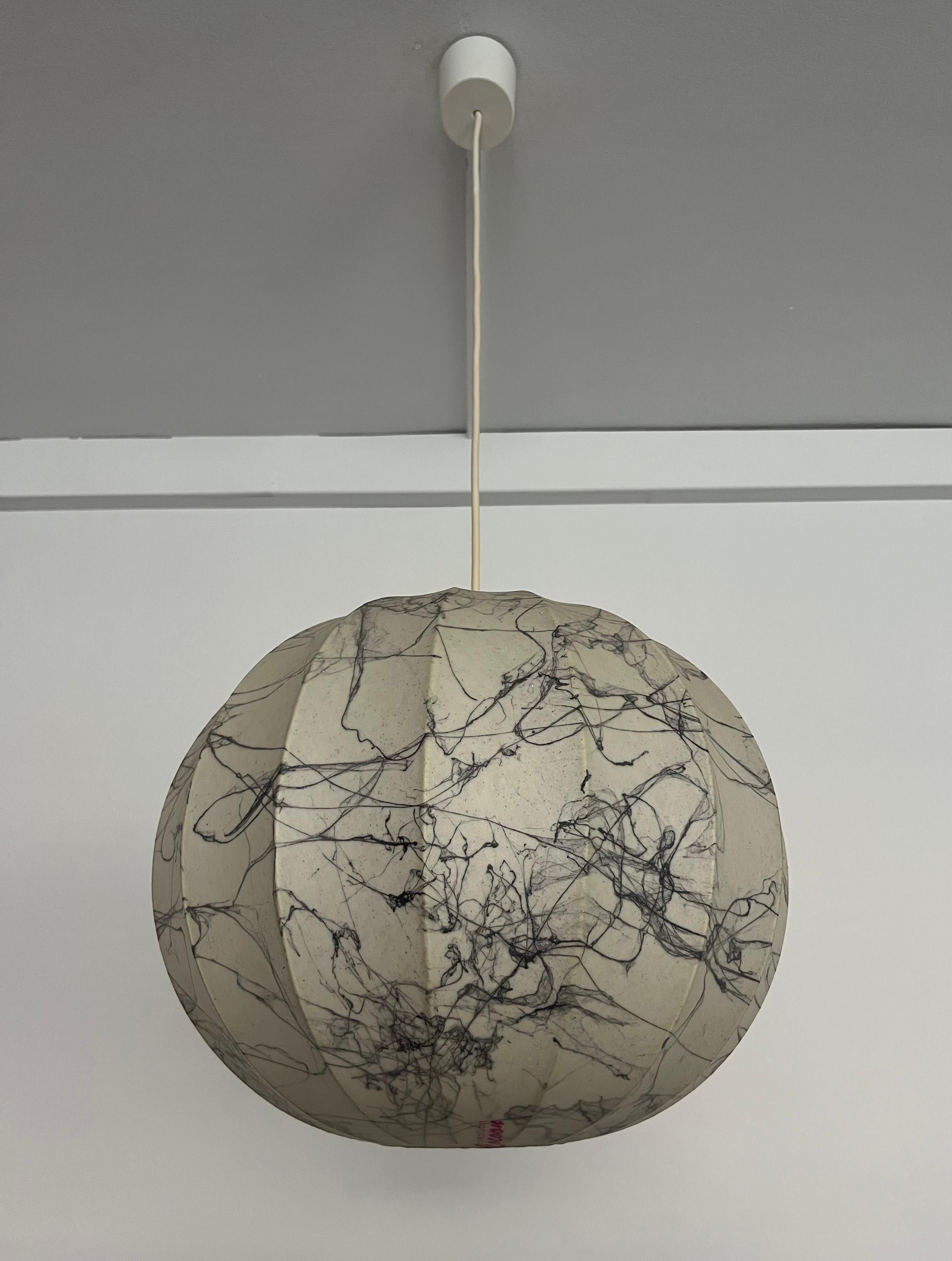 Fine XX secolo Lampadario italiano di metà secolo Cocoon Grey di 