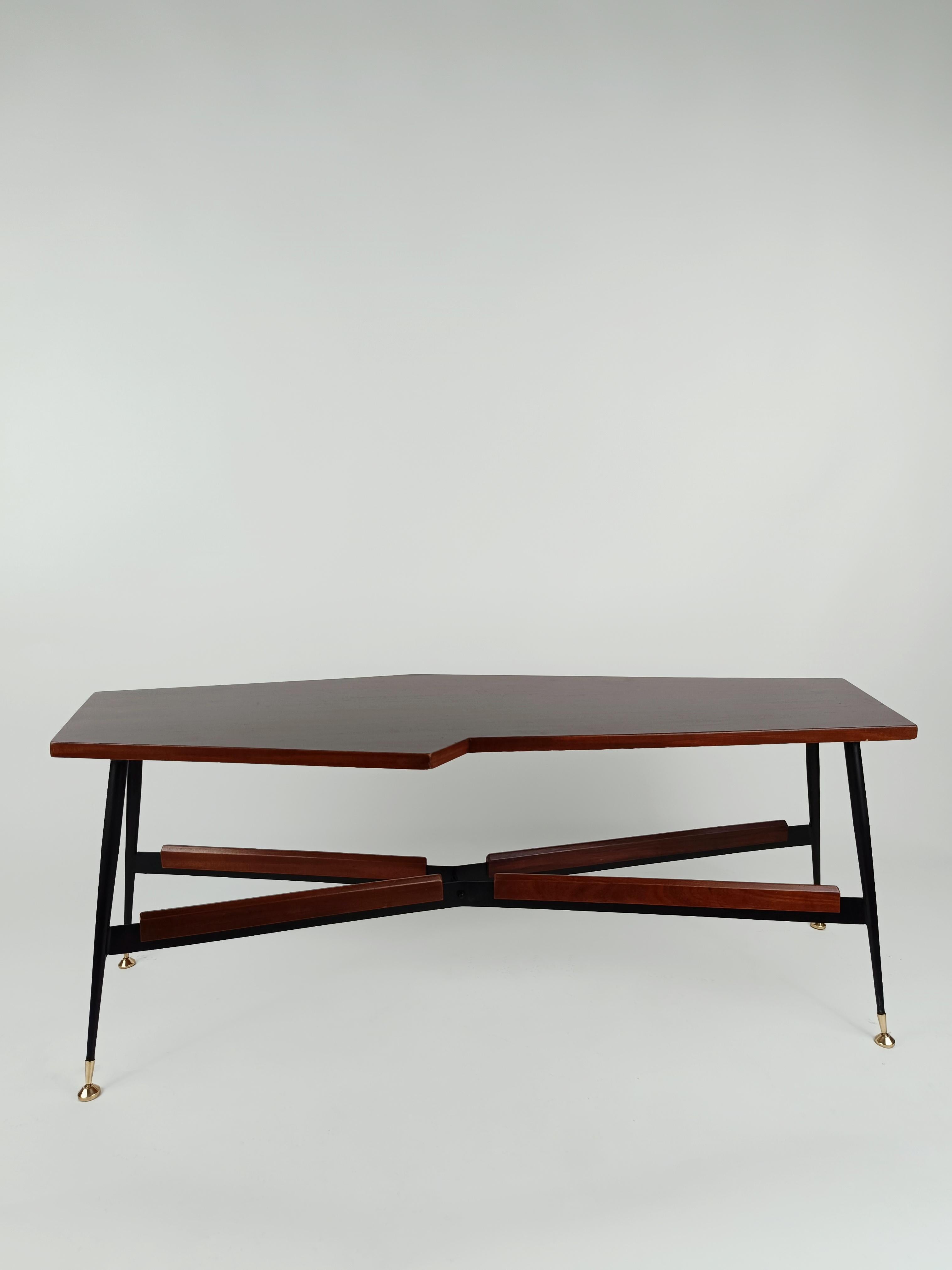 20th Century Italian Midcentury Coffe Table, Asymmetrical Top Veneered in Teak and Iron Legs For Sale