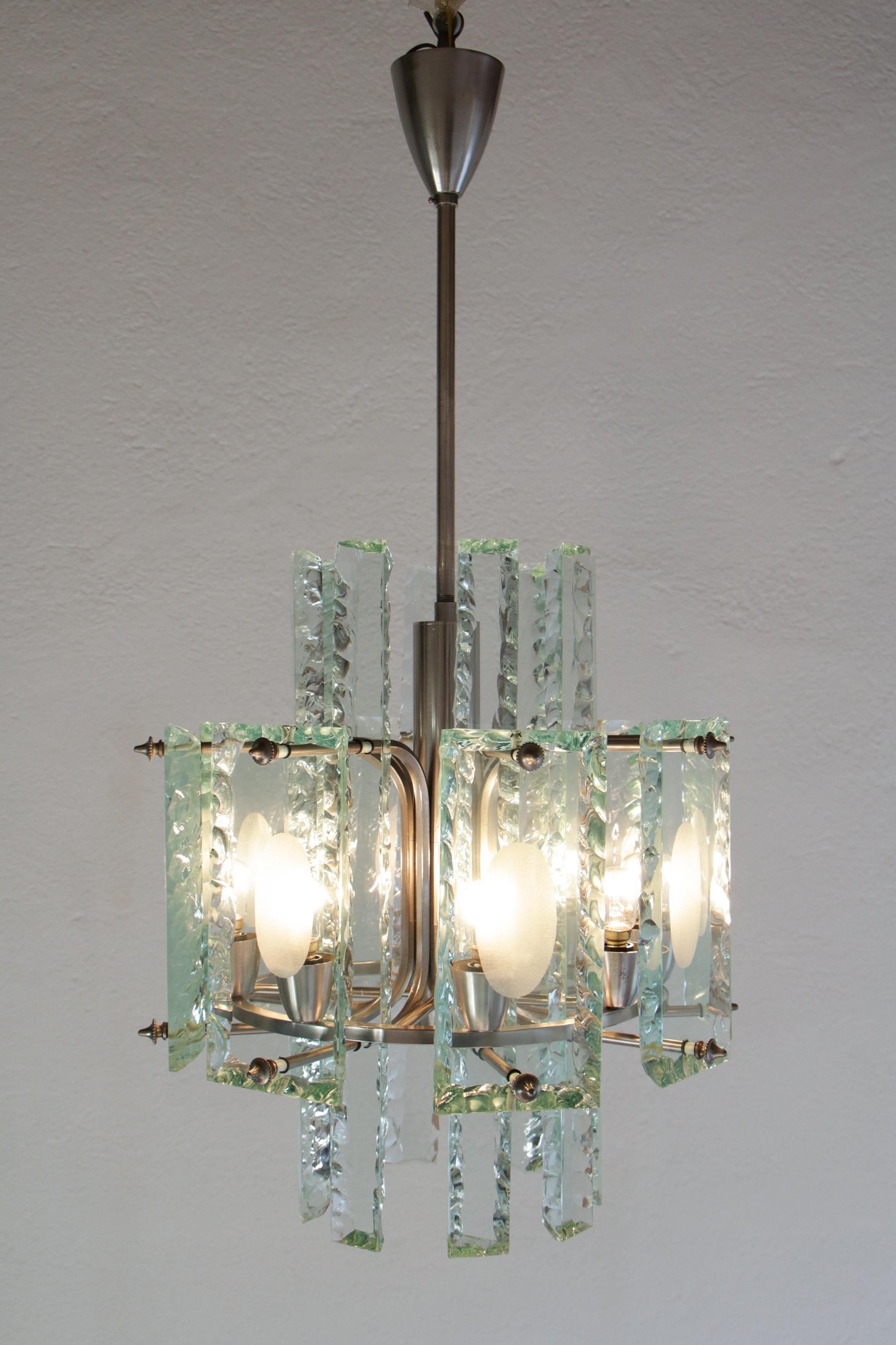 Italian Mid-Century  Chandelier Attributed to Fontana arte  , 1950s In Good Condition For Sale In Traversetolo, IT