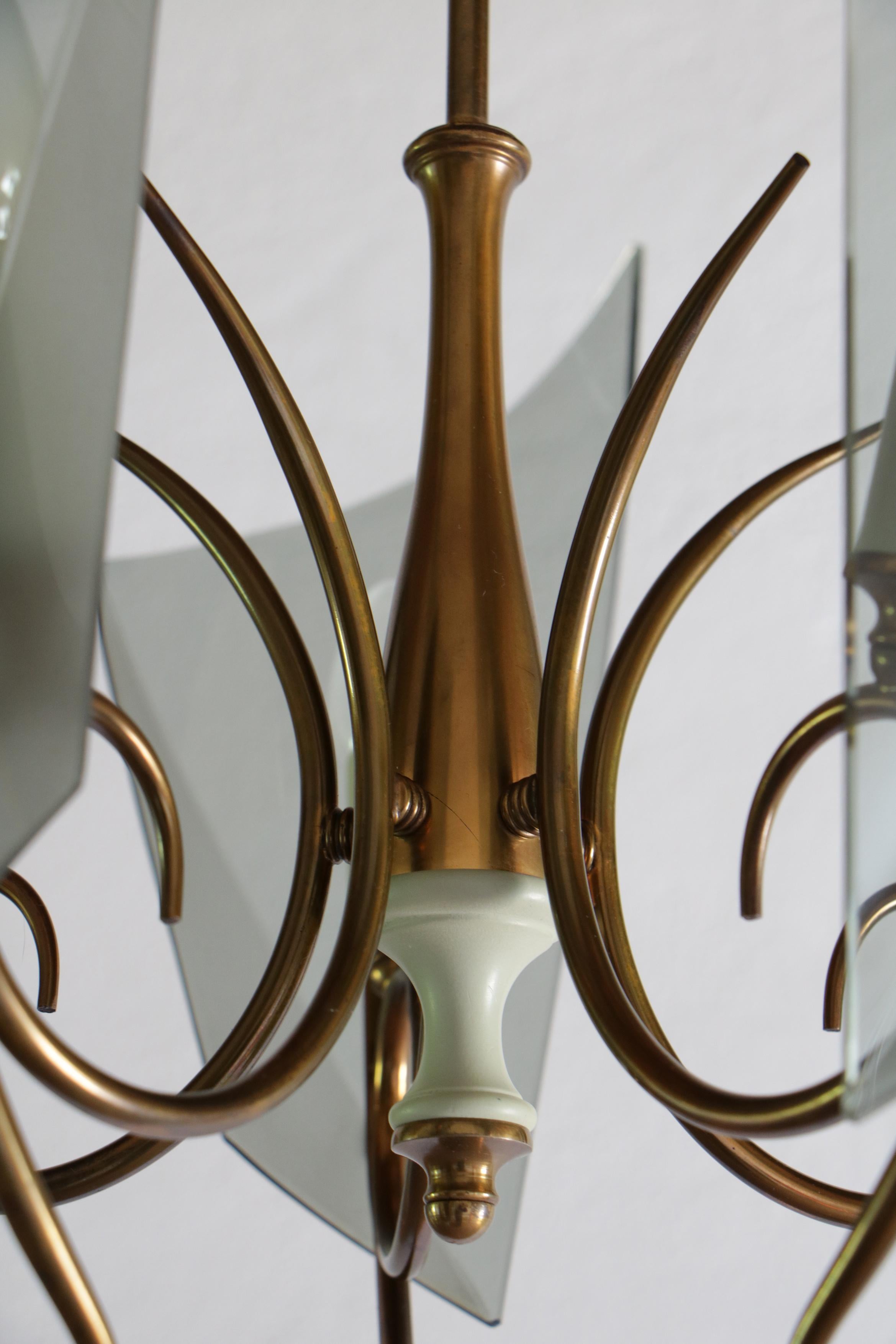 Italian Mid-Century Curved Glass Chandelier Attributed to Fontana Arte, 1950s For Sale 4