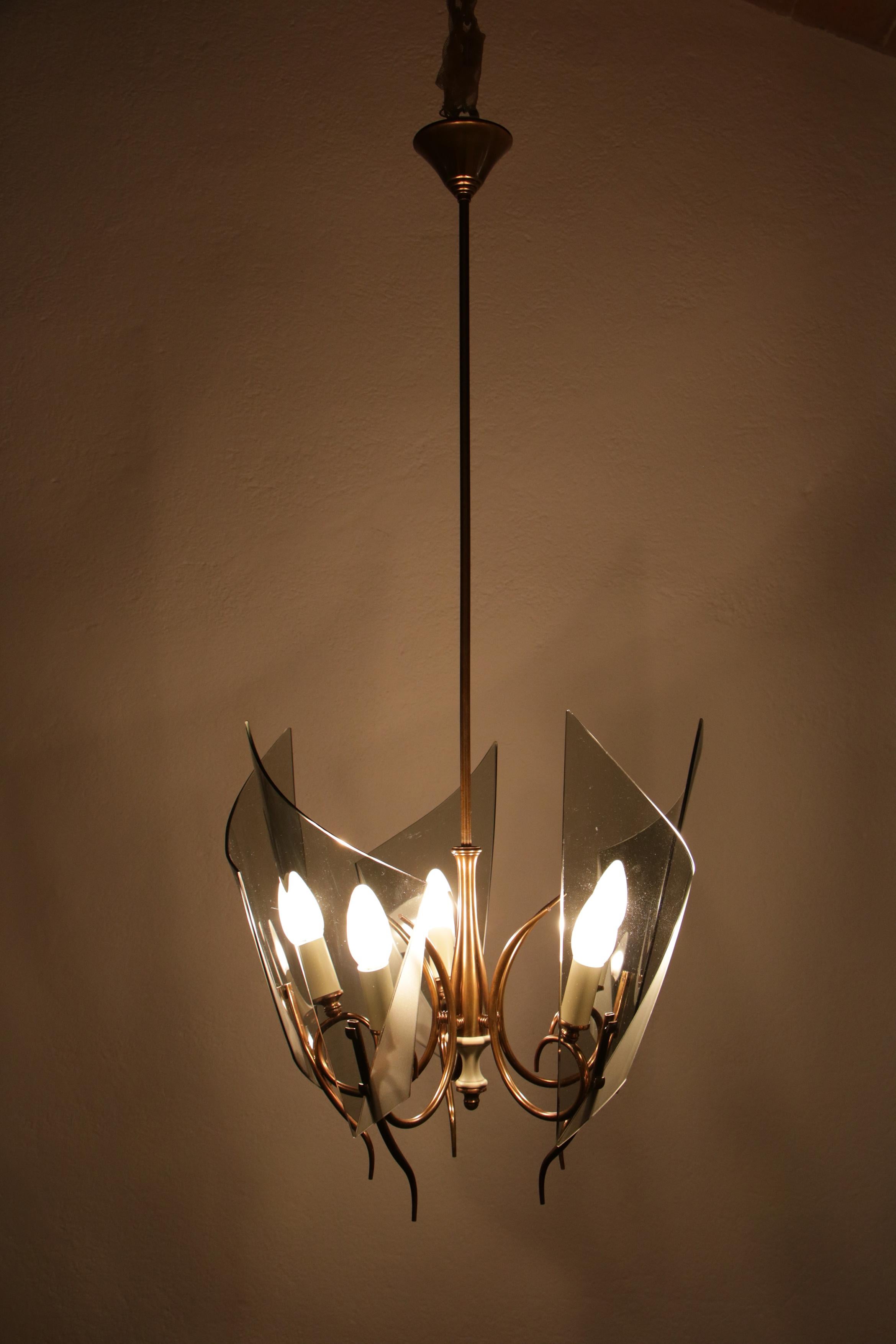 Italian Mid-Century Curved Glass Chandelier Attributed to Fontana Arte, 1950s For Sale 12