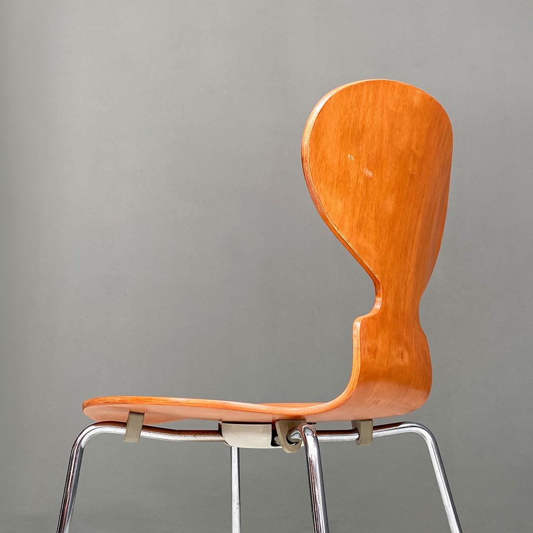 Italian mid century curved wood and legs Ant chair by Fritz Hansen, 1970s For Sale 1