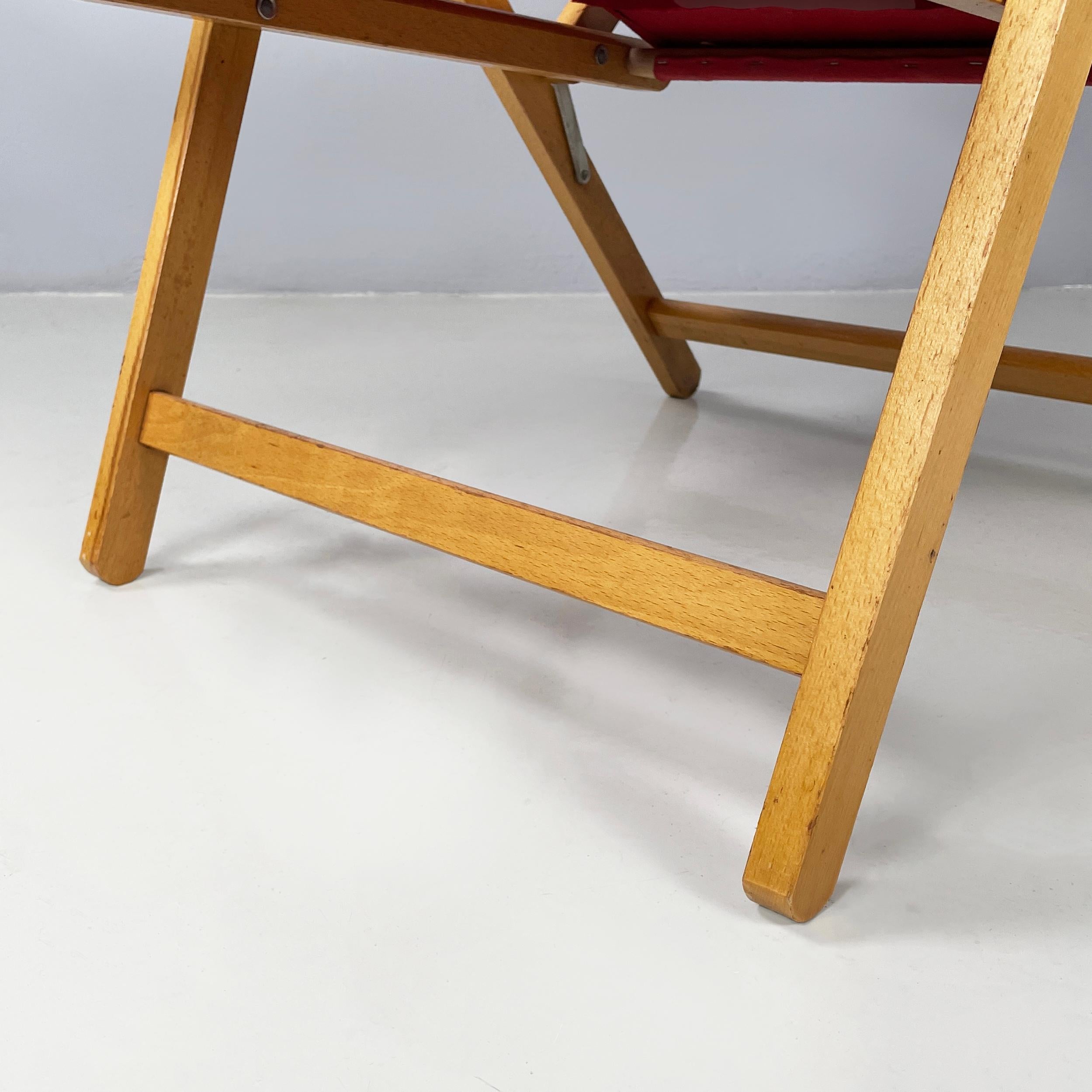 Italienischer Deckenstuhl aus der Mitte des Jahrhunderts aus rotem Stoff und Holz von fratelli Reguitti, 1960er Jahre im Angebot 10