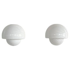 Italienischer Designer aus der Mitte des Jahrhunderts  Murano-Wirbelglas-Pilz-Wandleuchter, 1970er Jahre