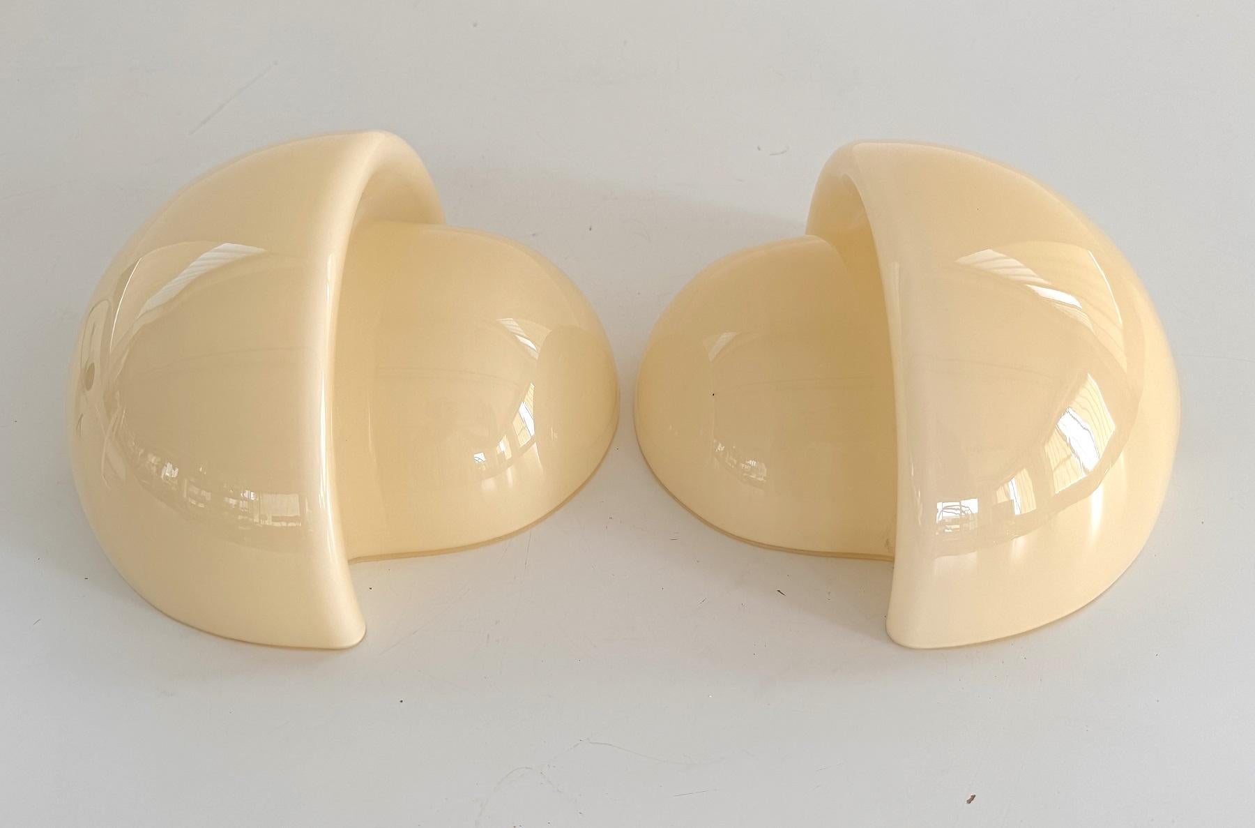 Applique a fungo in vetro di Murano giallo di design italiano della metà del secolo scorso, anni '70 3