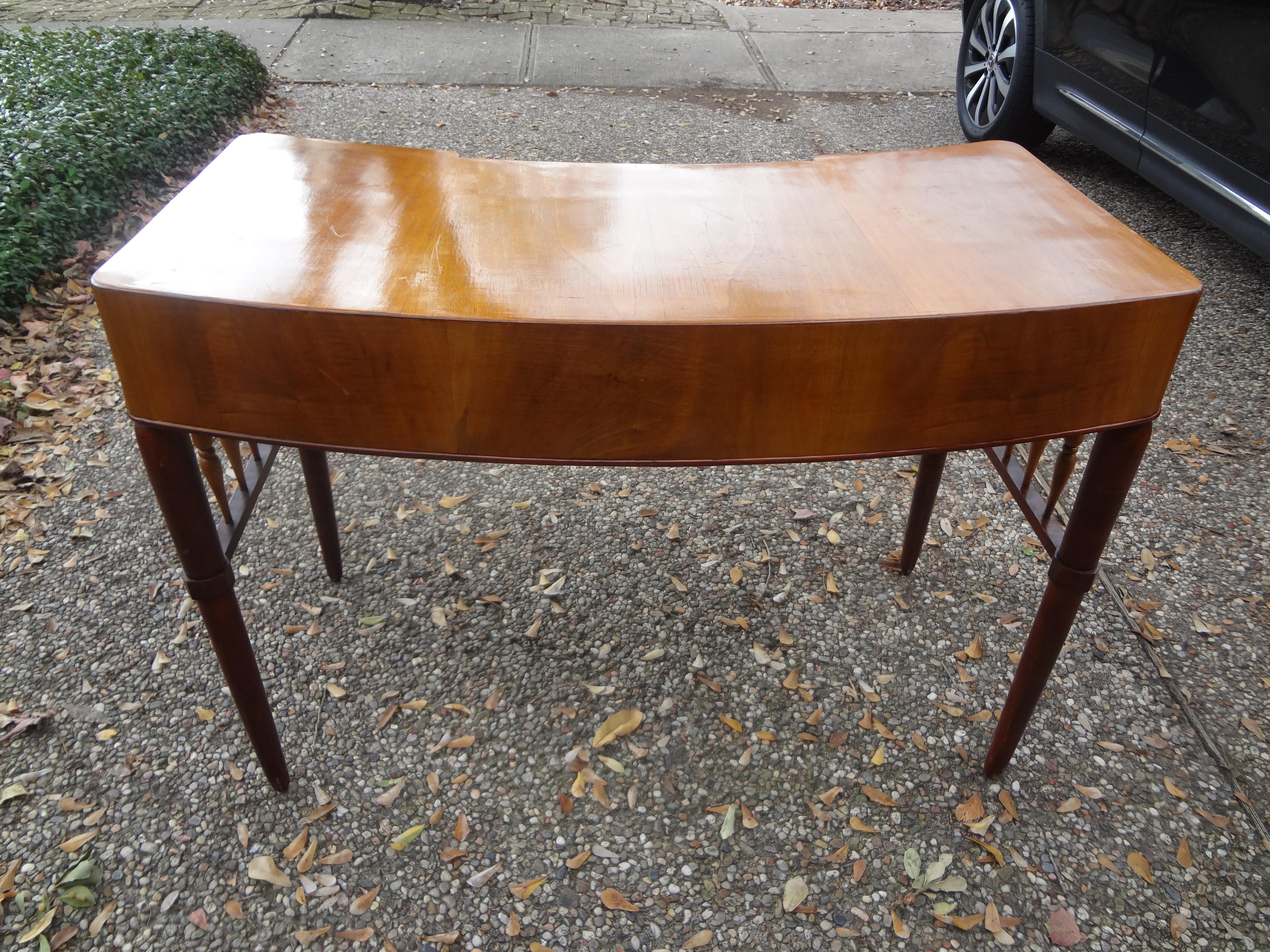 Mid-20th Century Italian Mid-Century Desk Attributed to Paolo Buffa