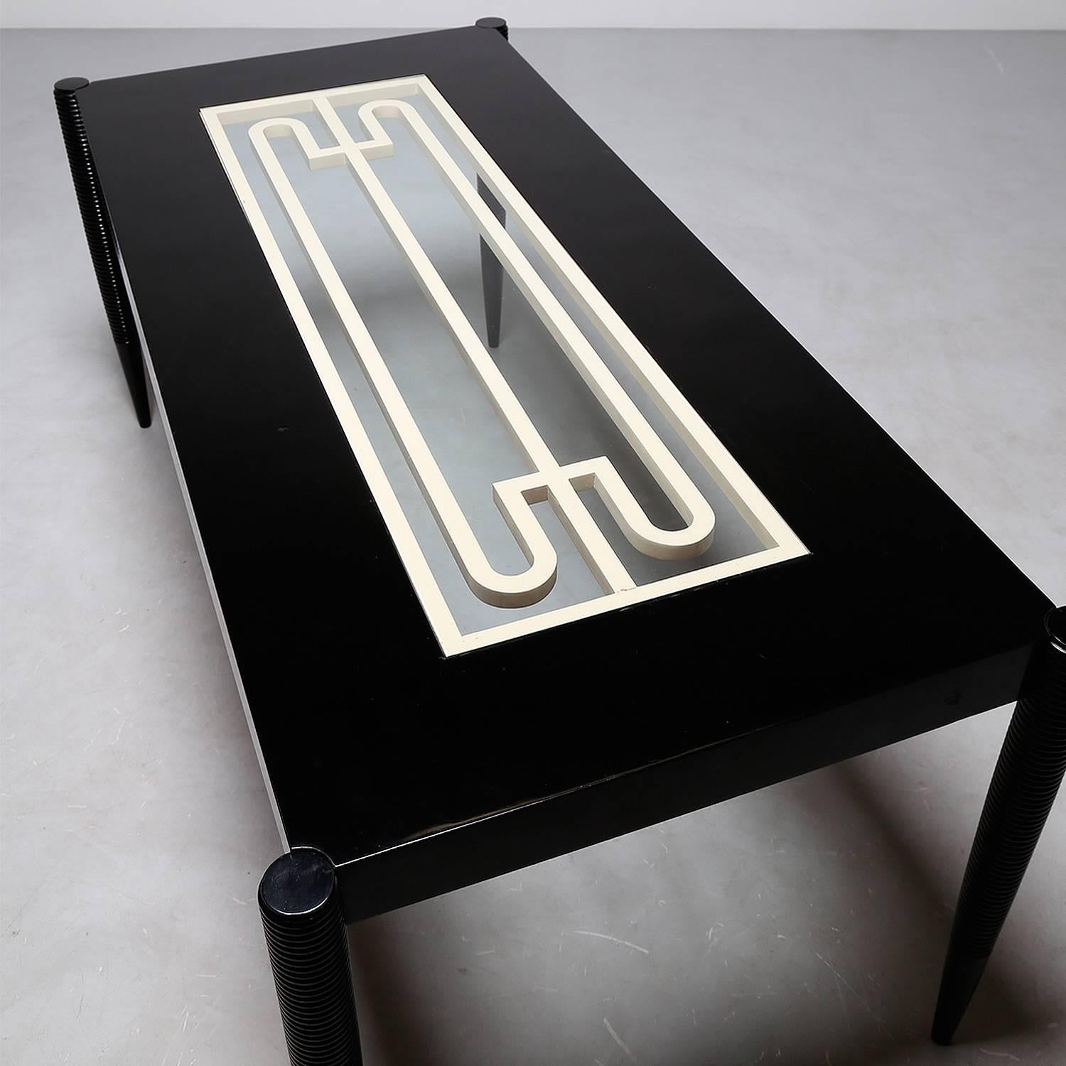Lacquered Italian Mid-Century Dining Table attributed to Pierluigi Colli, 1950s