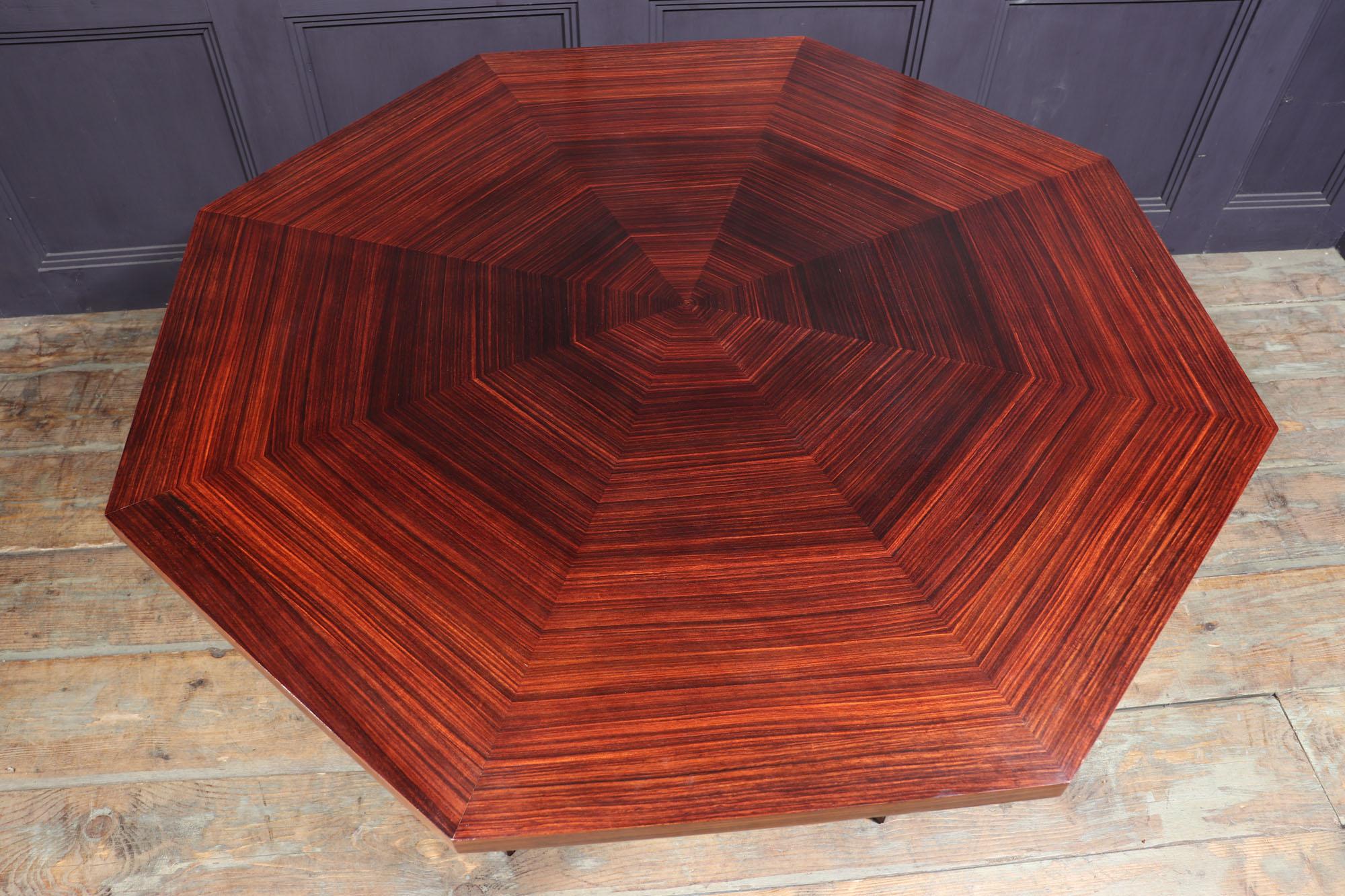 Mid-Century Modern Italian Midcentury Dining Table in Rosewood For Sale