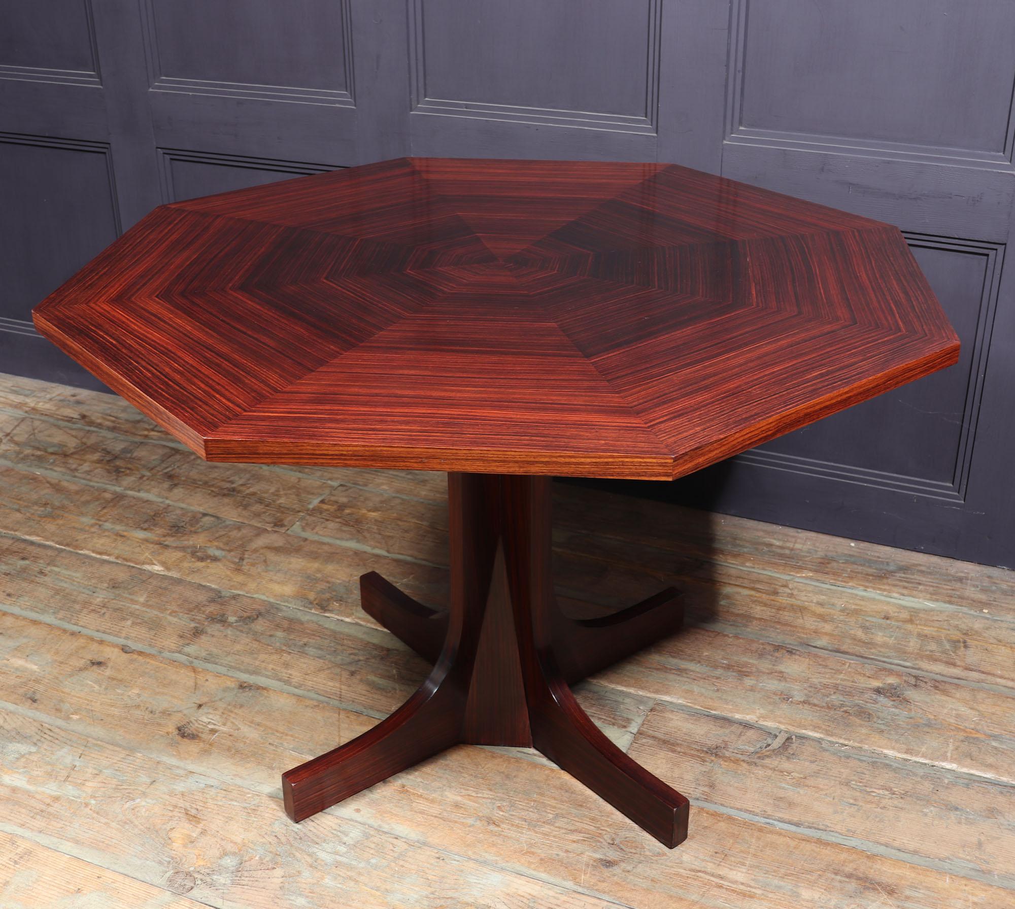 Italian Midcentury Dining Table in Rosewood For Sale 1