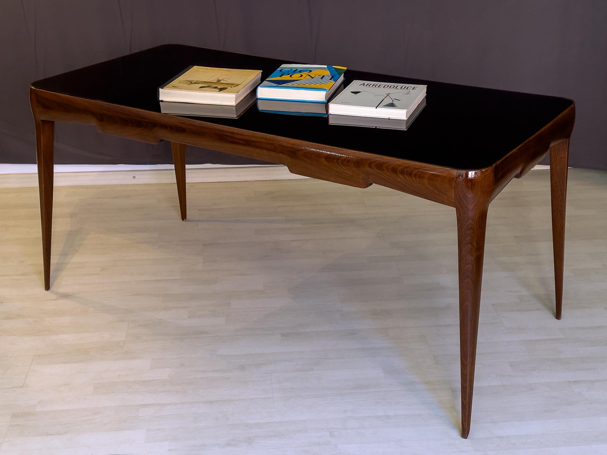 Italian Mid-Century Dining Table Gio Ponti style, 1950s For Sale 7