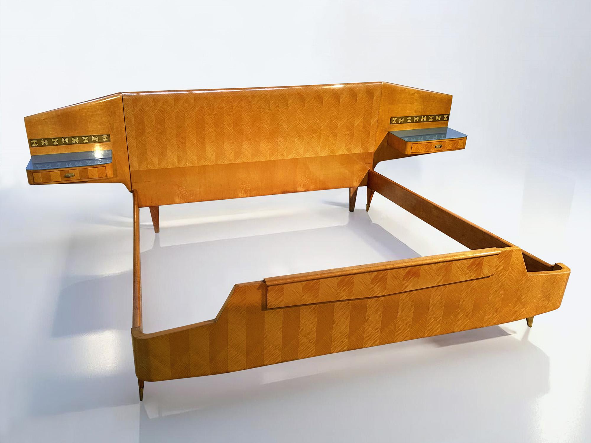Brass Italian Mid-Century Double Bed with Floating Nightstands by Dassi for Gio Ponti For Sale