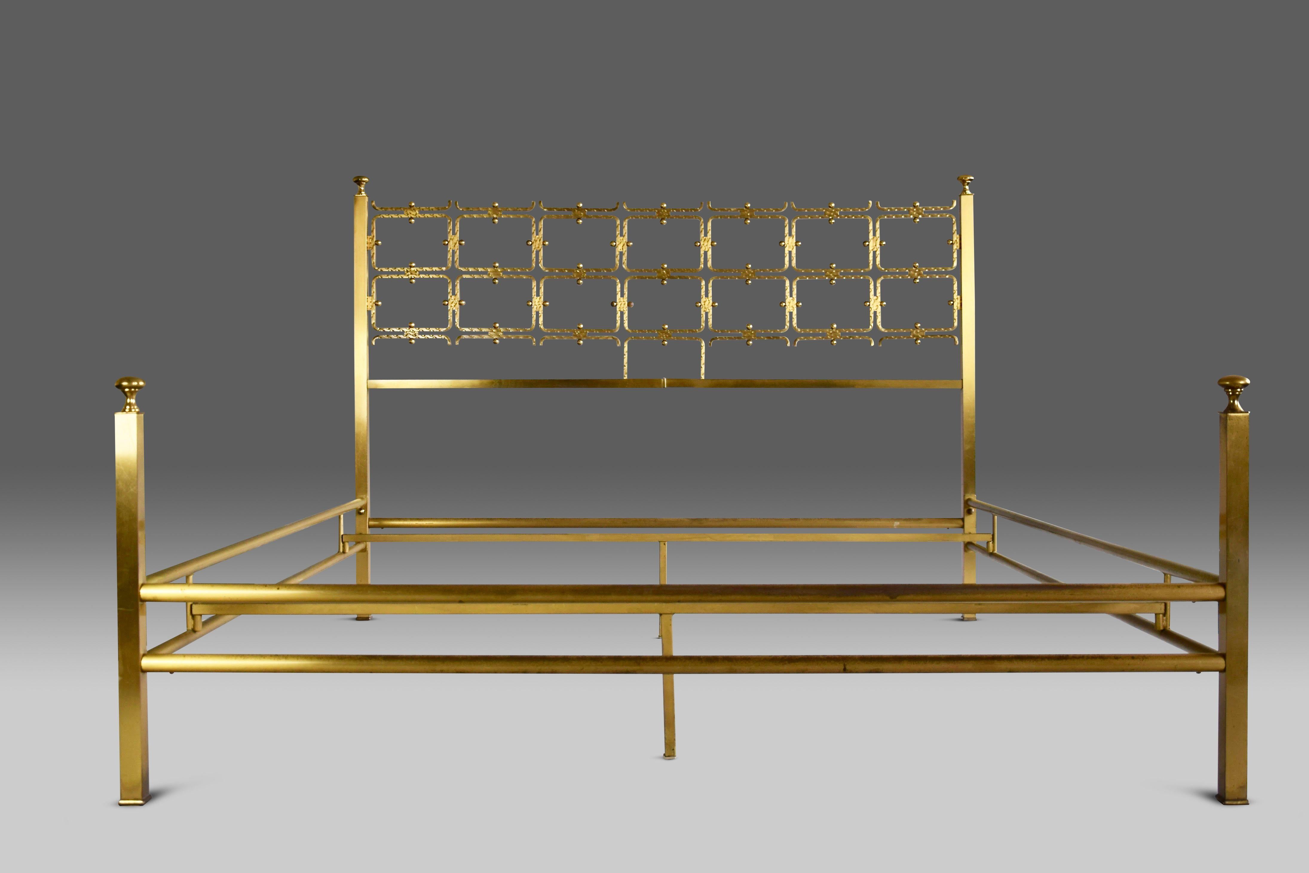 Italian Mid Century Double Brass Bed by Osvaldo Borsani For Sale 2