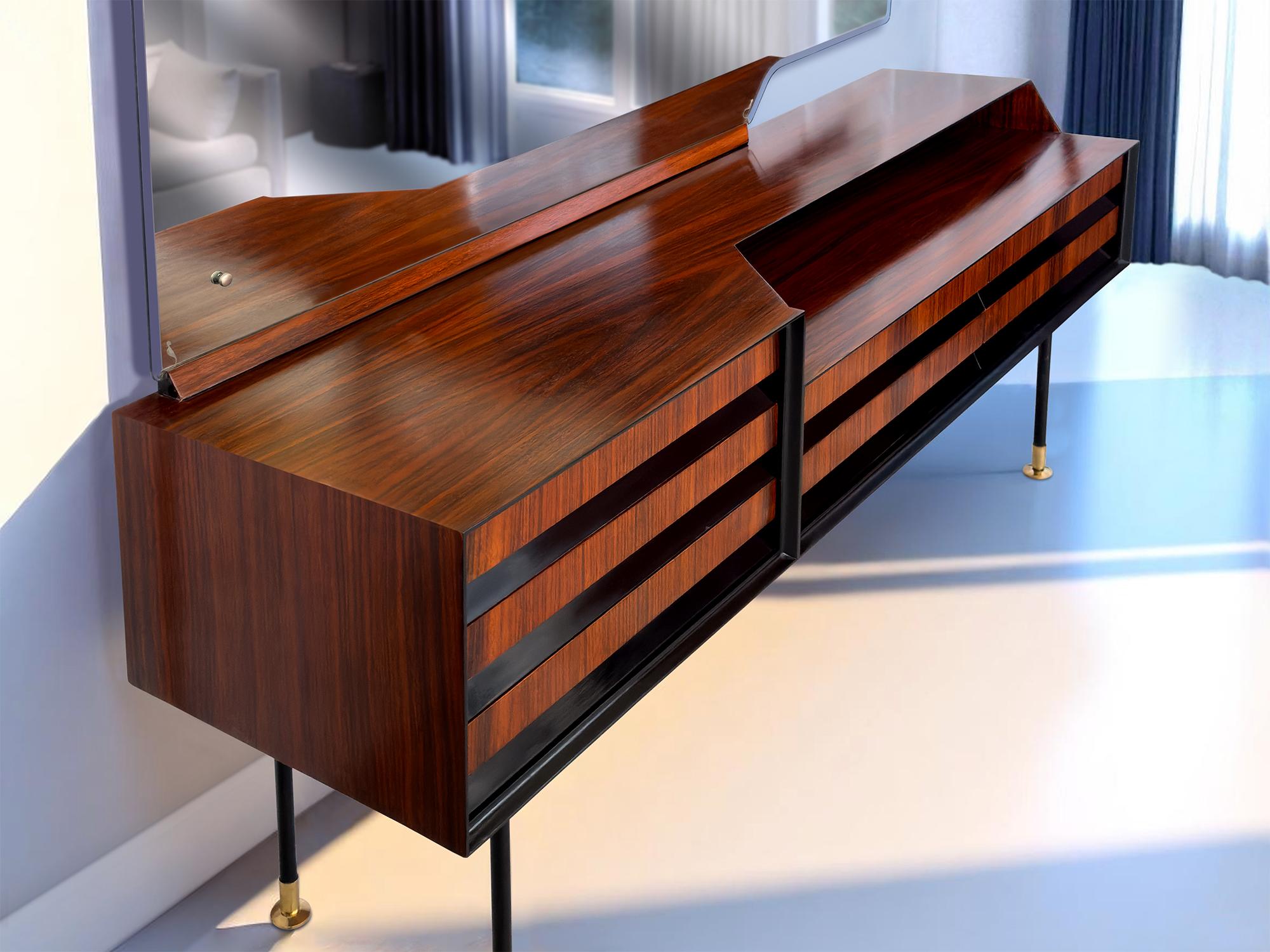 Italian Mid-Century Dresser with Mirror by Vittorio Dassi, 1950s 4