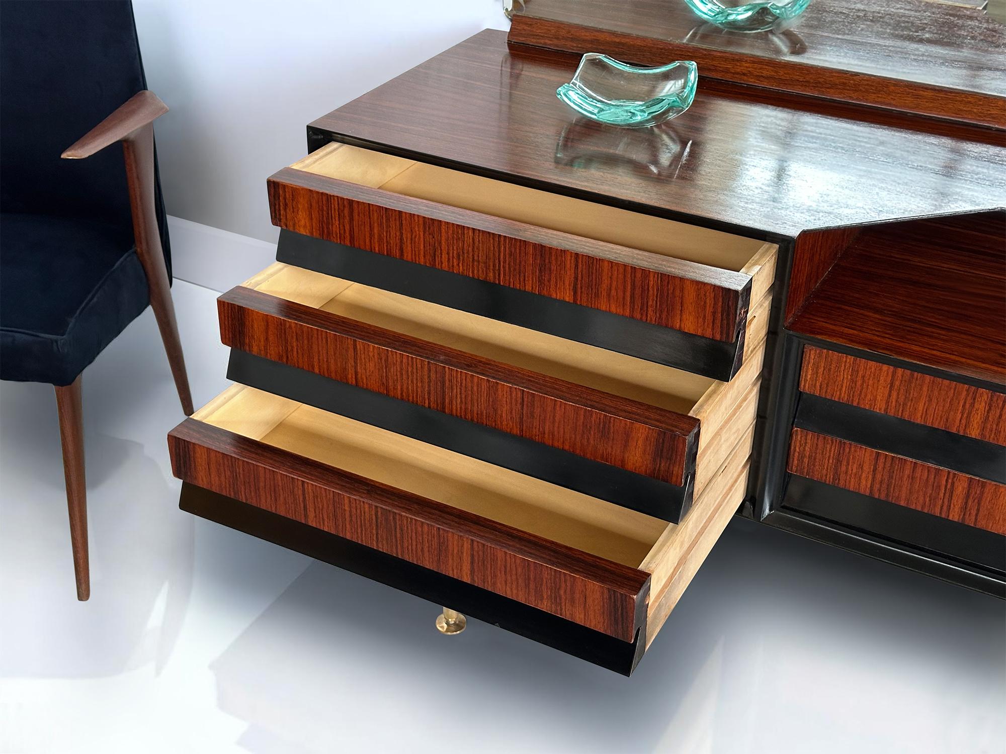 20th Century Italian Mid-Century Dresser with Mirror by Vittorio Dassi, 1950s