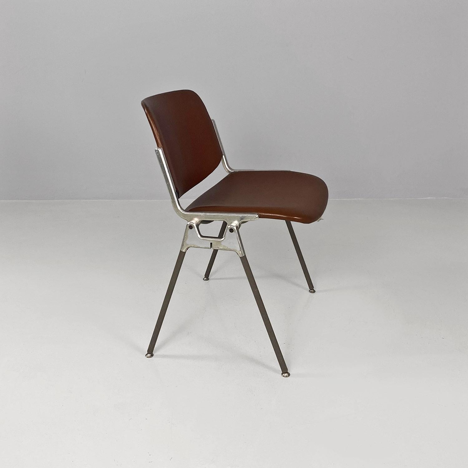 Italian mid-century DSC chairs by Giancarlo Piretti for Anonima Castelli, 1970s In condizioni buone a MIlano, IT