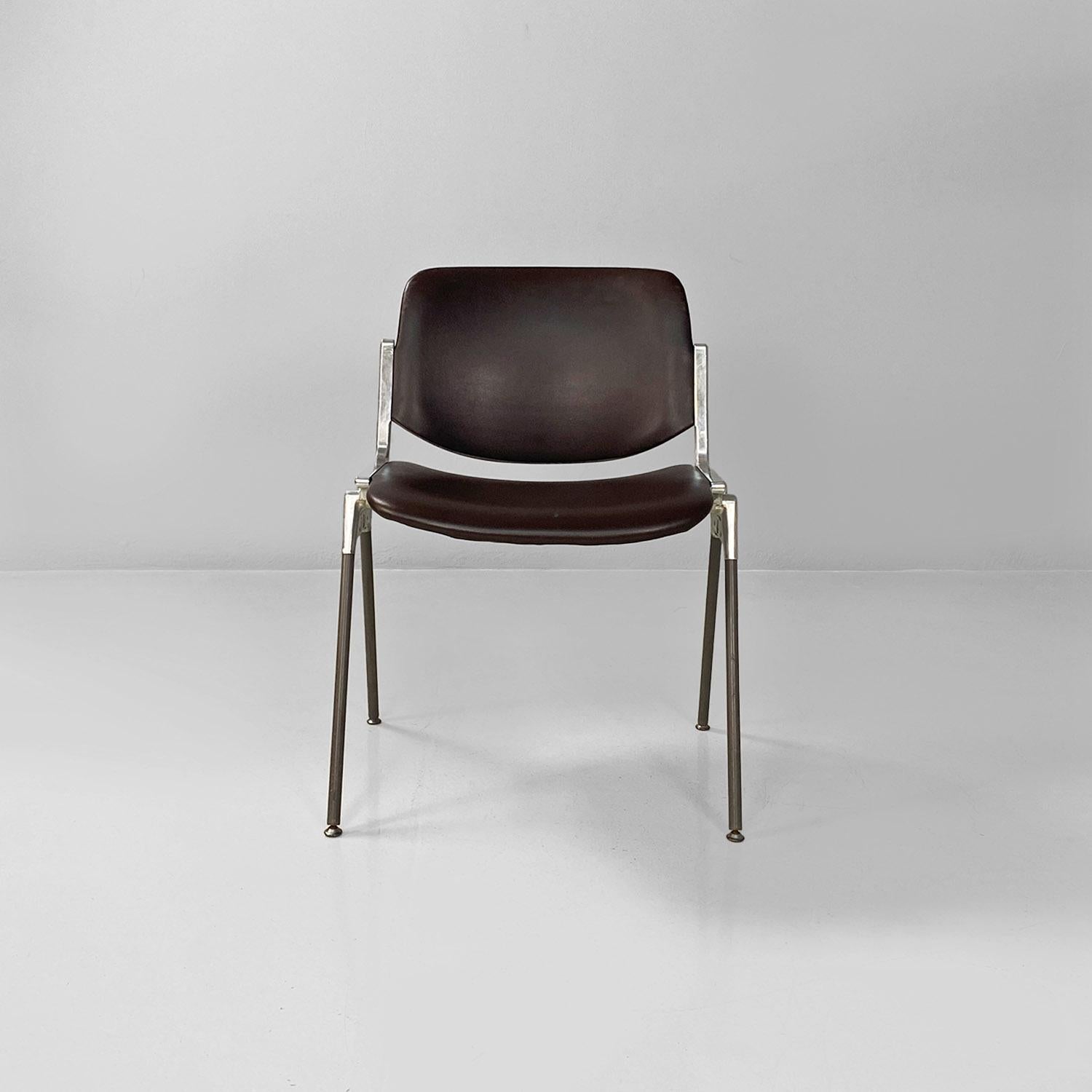 Italian mid-century DSC chairs by Giancarlo Piretti for Anonima Castelli, 1970s In condizioni buone a MIlano, IT