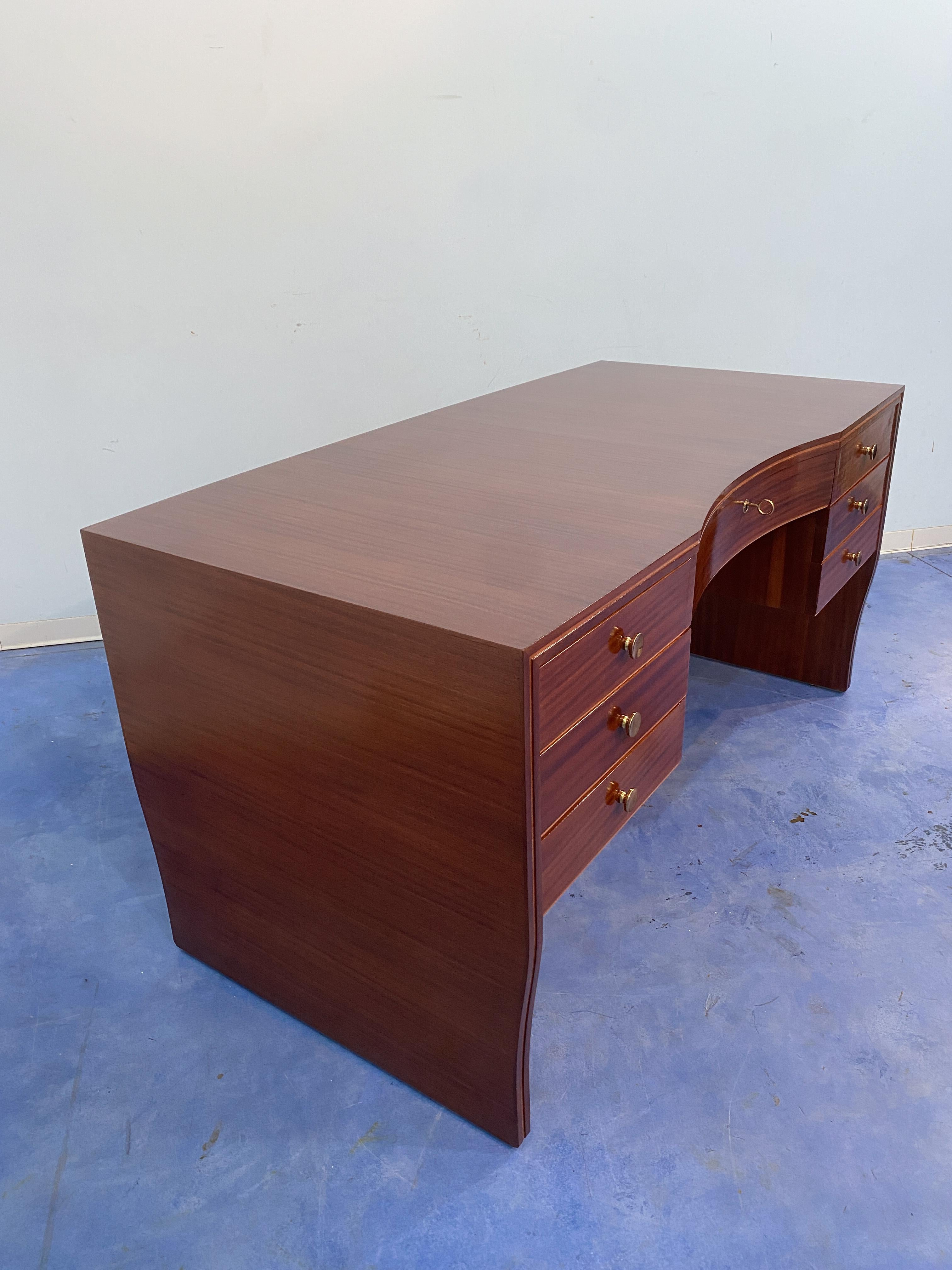 Italian Mid-Century Executive desk  designed by Osvaldo Borsani, 1940 For Sale 13