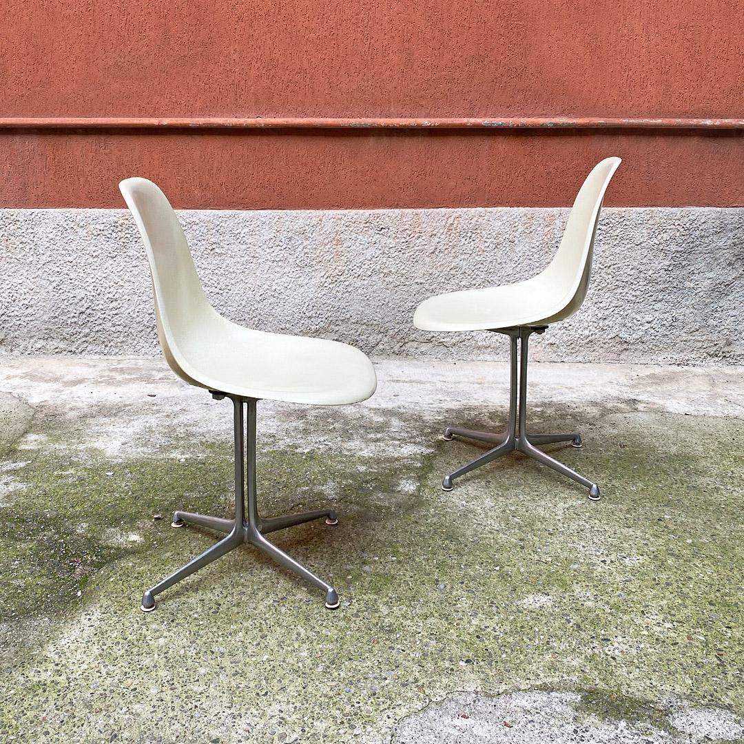 Mid-20th Century Italian Mid Century Fiberglass Chairs by Charles and Ray Eames for Vitra, 1948