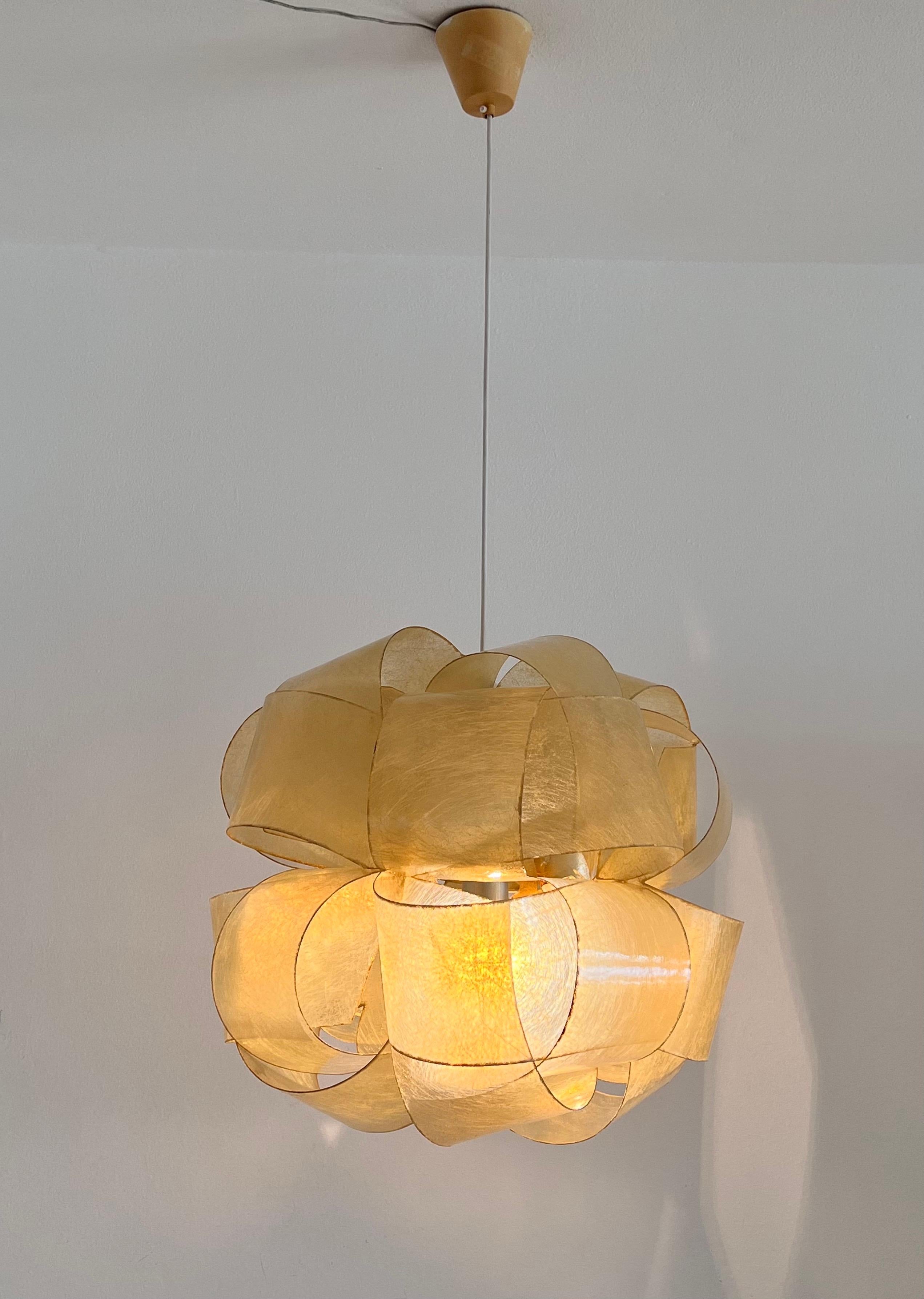 Italian Mid-Century Fiberglass Pendant Lamp by Enrico Botta, 1970 9