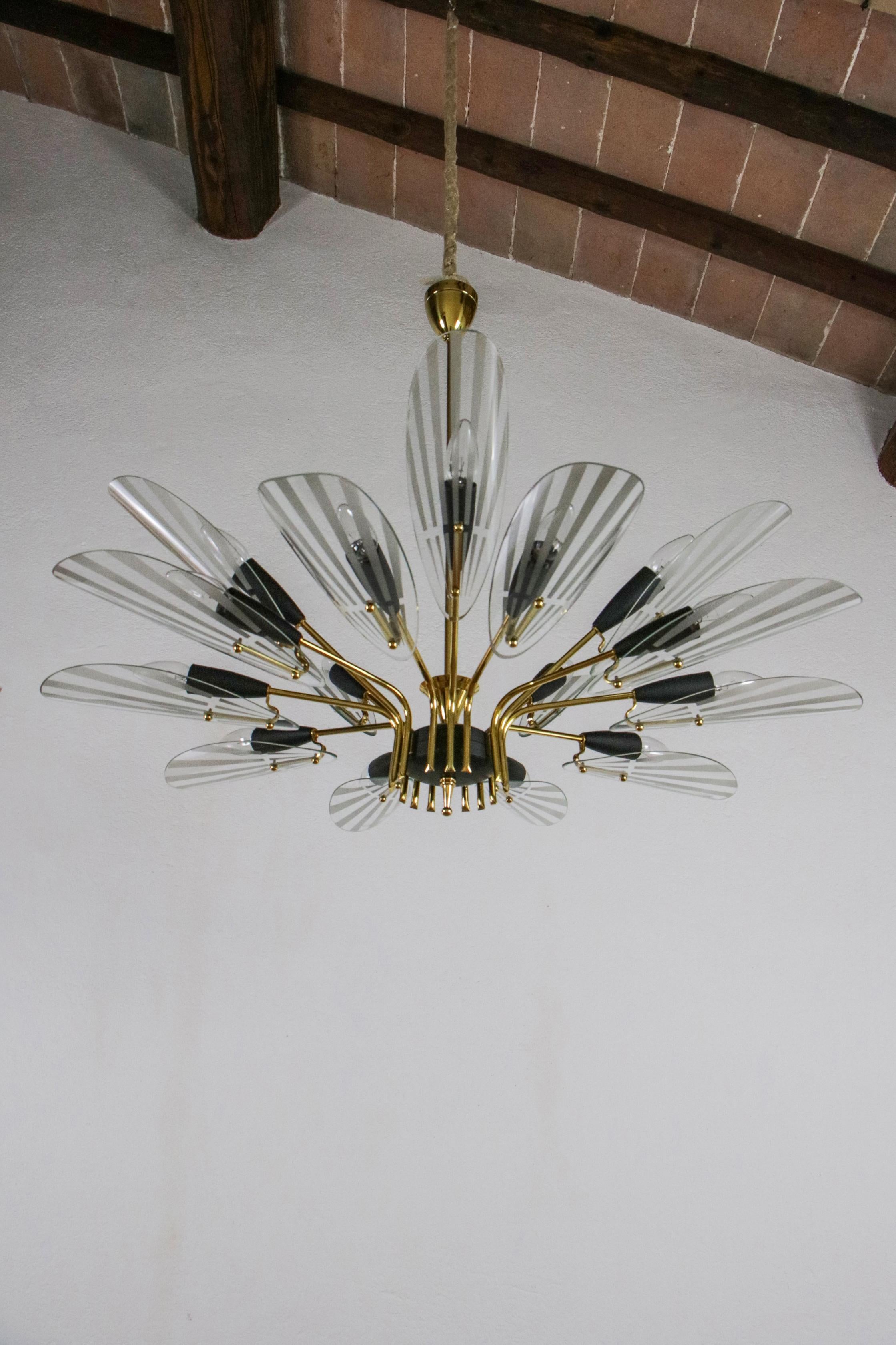 Aluminum Italian Mid Century Fifteen Ligths Chandelier Fontana Arte Style, 1950 For Sale
